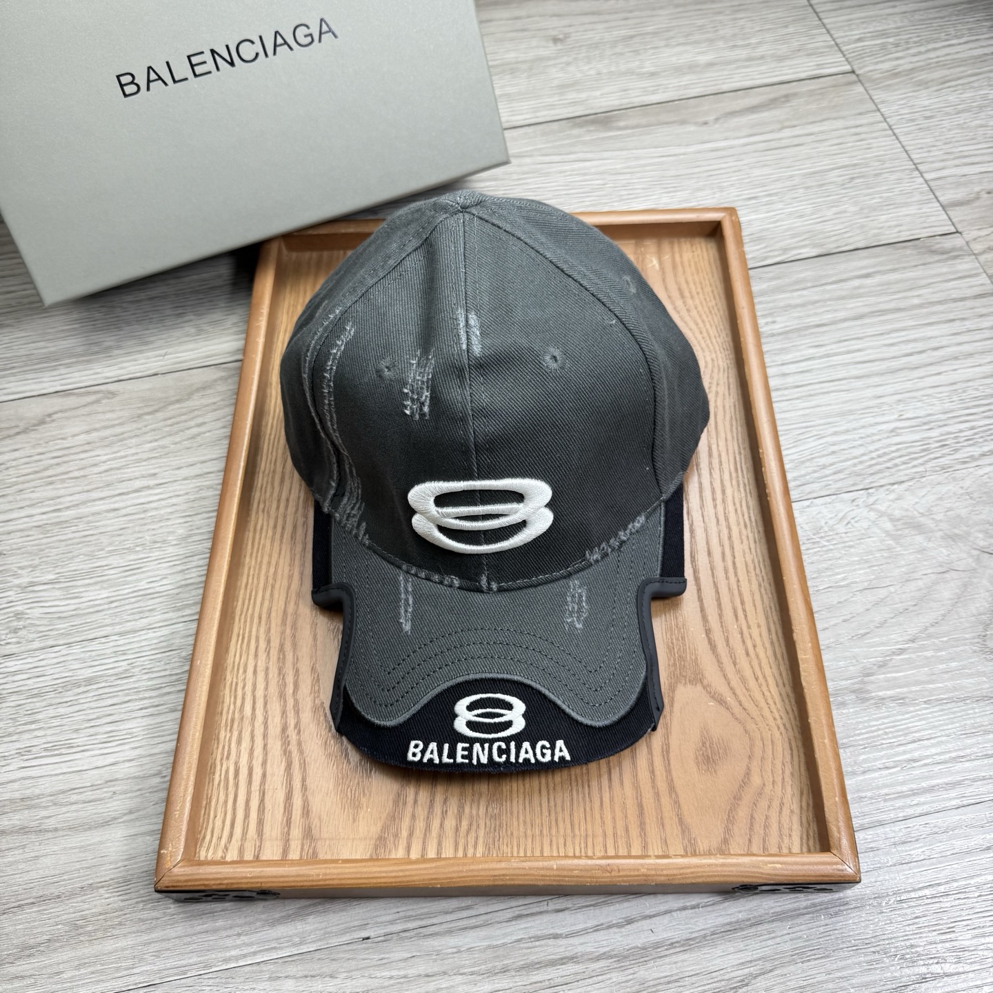 。BA。巴黎世家。【配防尘袋】新品棒球帽！材质：纯棉！透气性好！春天挡风，夏天防晒必备单品！颜色大气！款