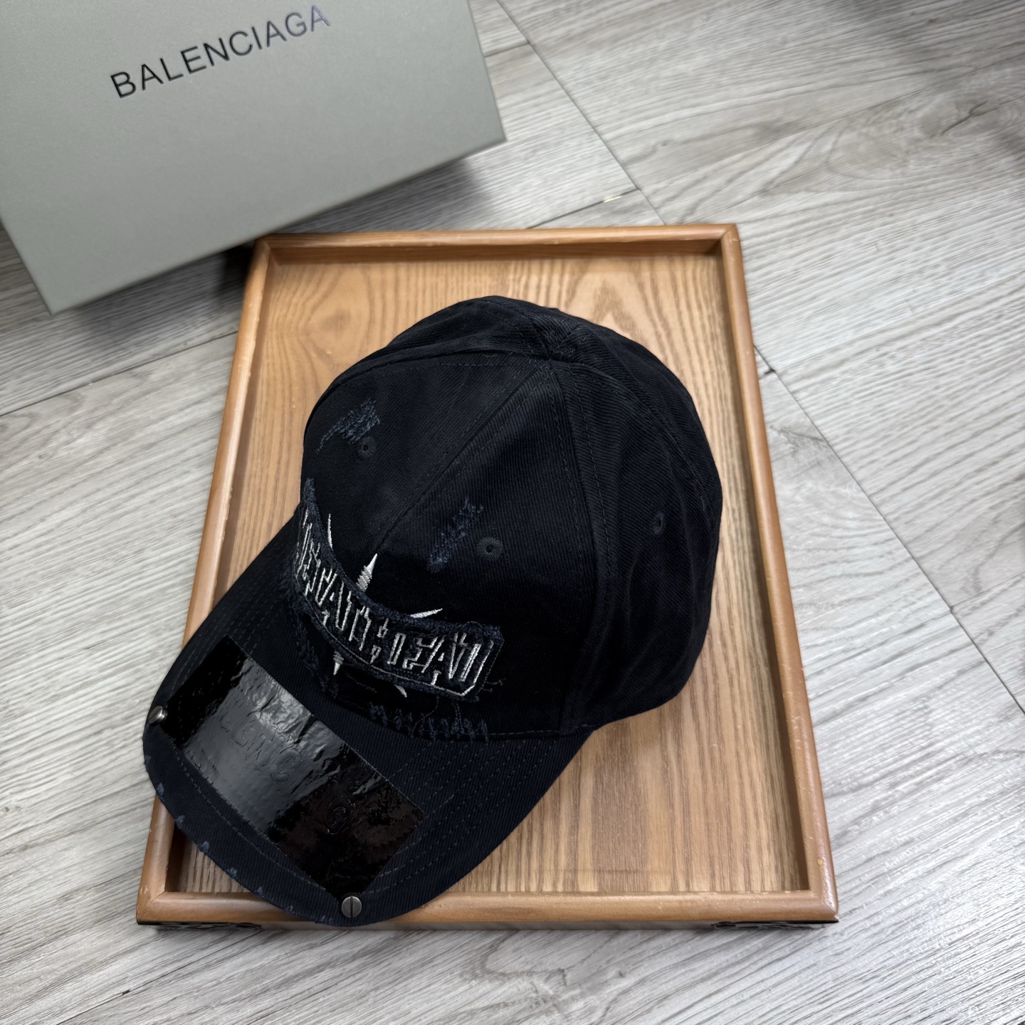 。BA。巴黎世家。【配防尘袋】新品棒球帽！材质：纯棉！透气性好！春天挡风，夏天防晒必备单品！颜色大气！款