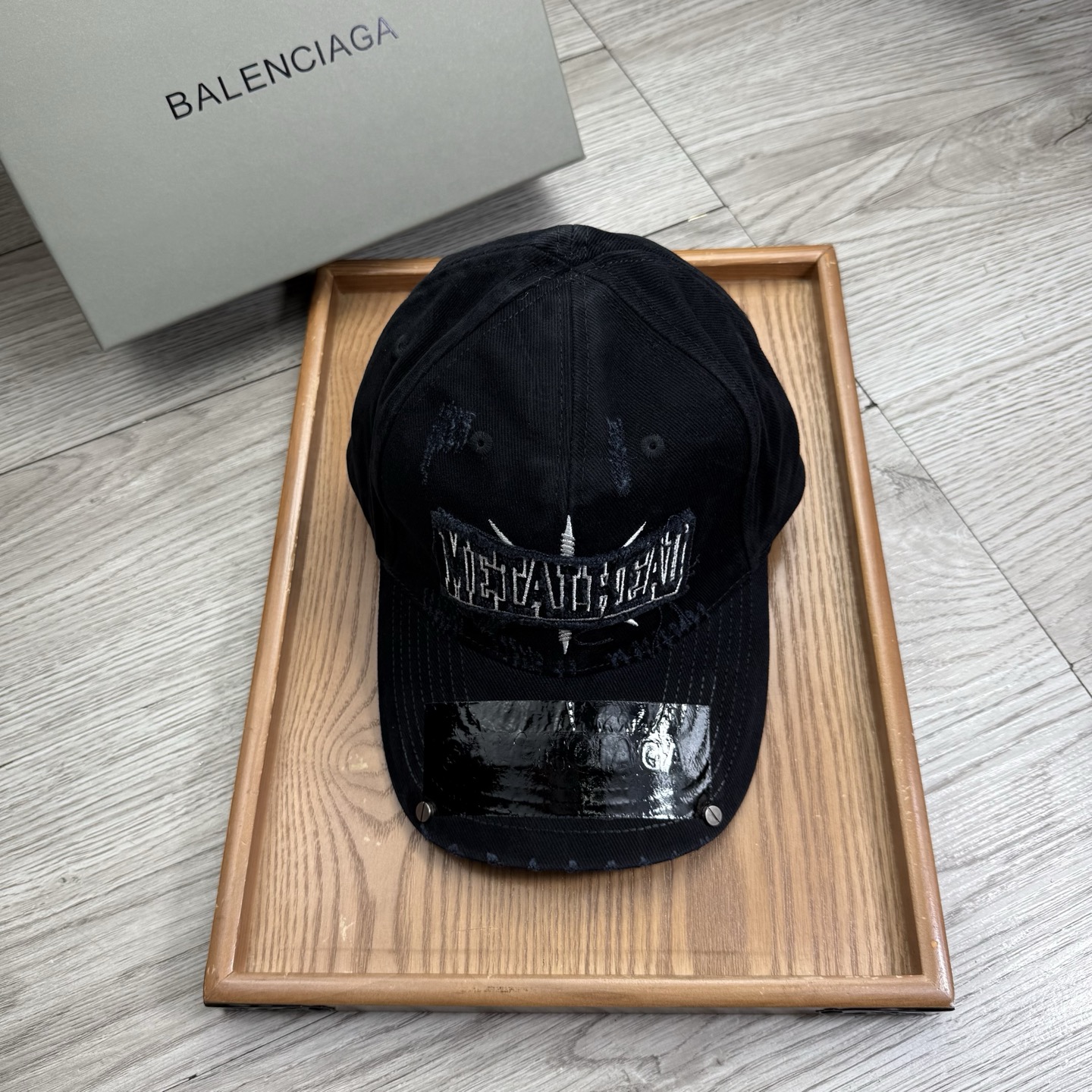 。BA。巴黎世家。【配防尘袋】新品棒球帽！材质：纯棉！透气性好！春天挡风，夏天防晒必备单品！颜色大气！款