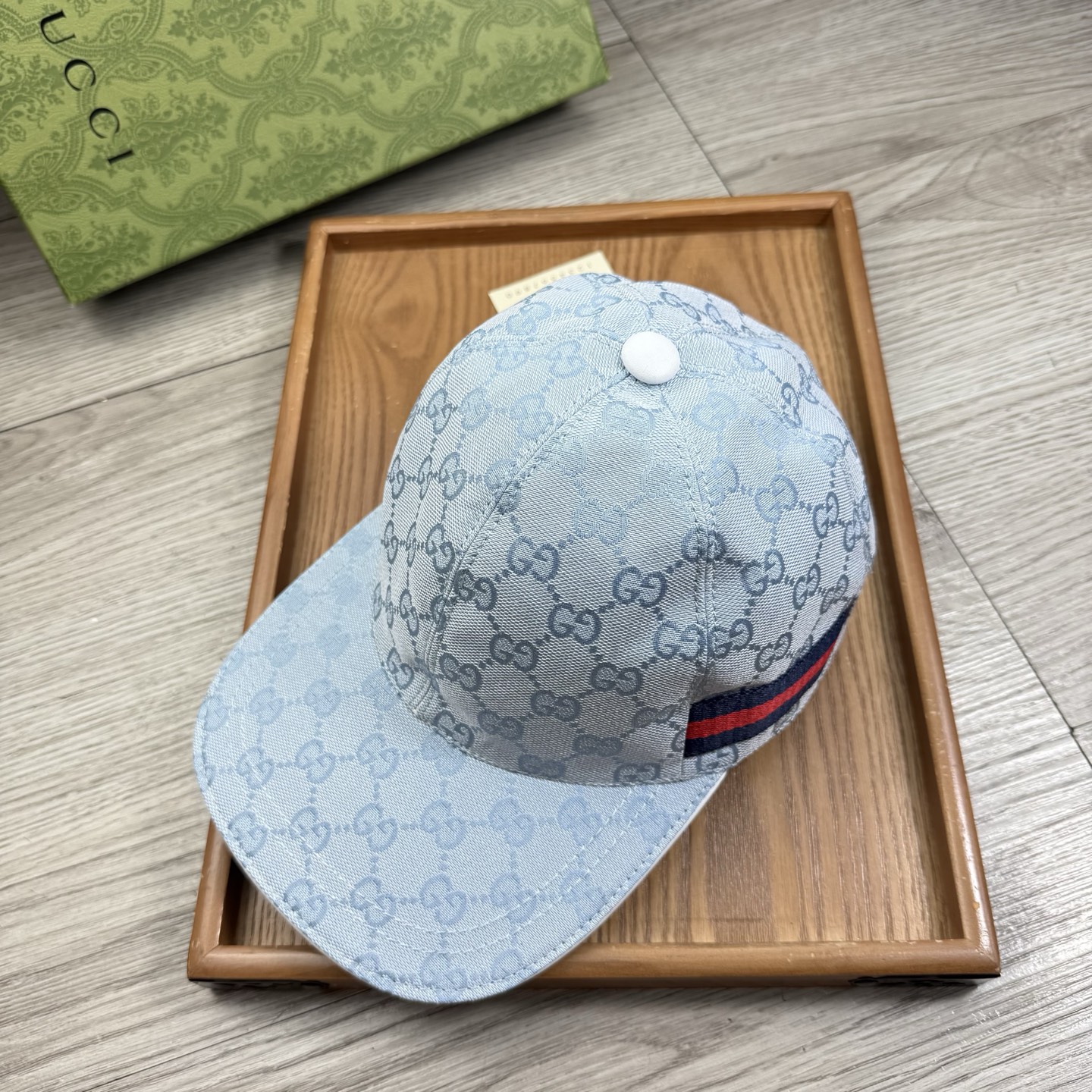 🌹。G家。【超A品质】最新款！时尚潮流，高端做工！每一个帽子都是用心之作！牛津材质！头层牛皮！配盒子、防