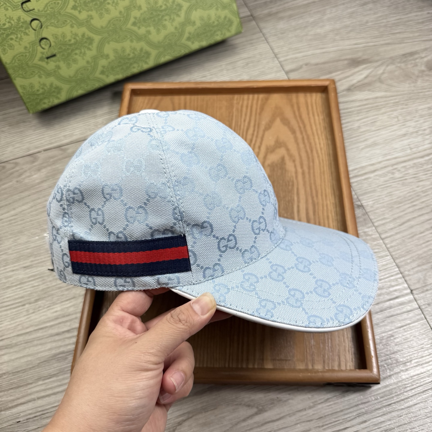 🌹。G家。【超A品质】最新款！时尚潮流，高端做工！每一个帽子都是用心之作！牛津材质！头层牛皮！配盒子、防