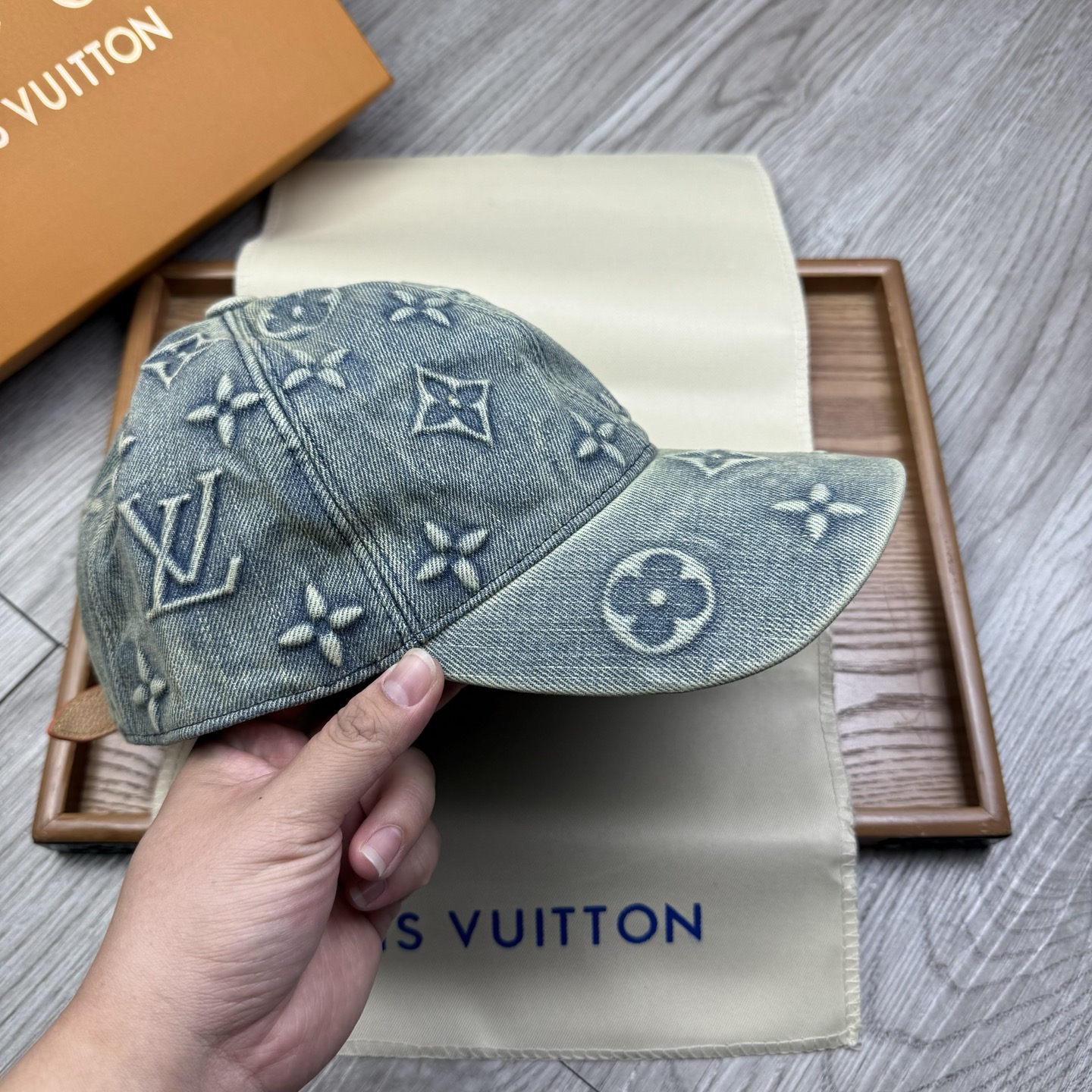 🌹。L家【1:1开模定制棒球帽】原版内里原版标！带原版编码！专柜最新款！原厂布料！细节堪称完美，原厂品质