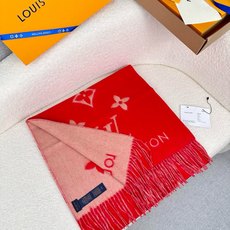 P。Louis Vitton。【红杏色】霍思燕同款披肩围巾两用!!驴家经典之作!欧美中东国际各大名模女星的挚爱!可以说没 P。Louis Vitton。【红杏色】霍思燕同款披肩围巾两用!!驴家经典之作!欧美中东国际各大名模女星的挚爱!可以说没