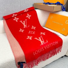P。Louis Vitton。【红杏色】霍思燕同款披肩围巾两用!!驴家经典之作!欧美中东国际各大名模女星的挚爱!可以说没 P。Louis Vitton。【红杏色】霍思燕同款披肩围巾两用!!驴家经典之作!欧美中东国际各大名模女星的挚爱!可以说没