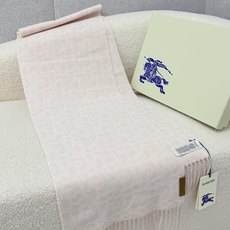 🆕 P🆕 。B家。 【男士女士商务羊绒围巾】怒赞自留,难得的高端男女款!家属福利!L非常正的商务围巾~面料大爱,非常柔软 🆕 P🆕 。B家。 【男士女士商务羊绒围巾】怒赞自留,难得的高端男女款!家属福利!L非常正的商务围巾~面料大爱,非常柔软