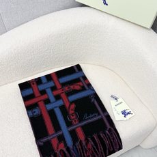 🆕 P🆕 。B家。秋冬【bu皮扣-大字双面】最新出炉 连代购图都少的新款 炒鸡无敌的美 双面双色提花!羊绒羊毛原料 🆕 P🆕 。B家。秋冬【bu皮扣-大字双面】最新出炉 连代购图都少的新款 炒鸡无敌的美 双面双色提花!羊绒羊毛原料