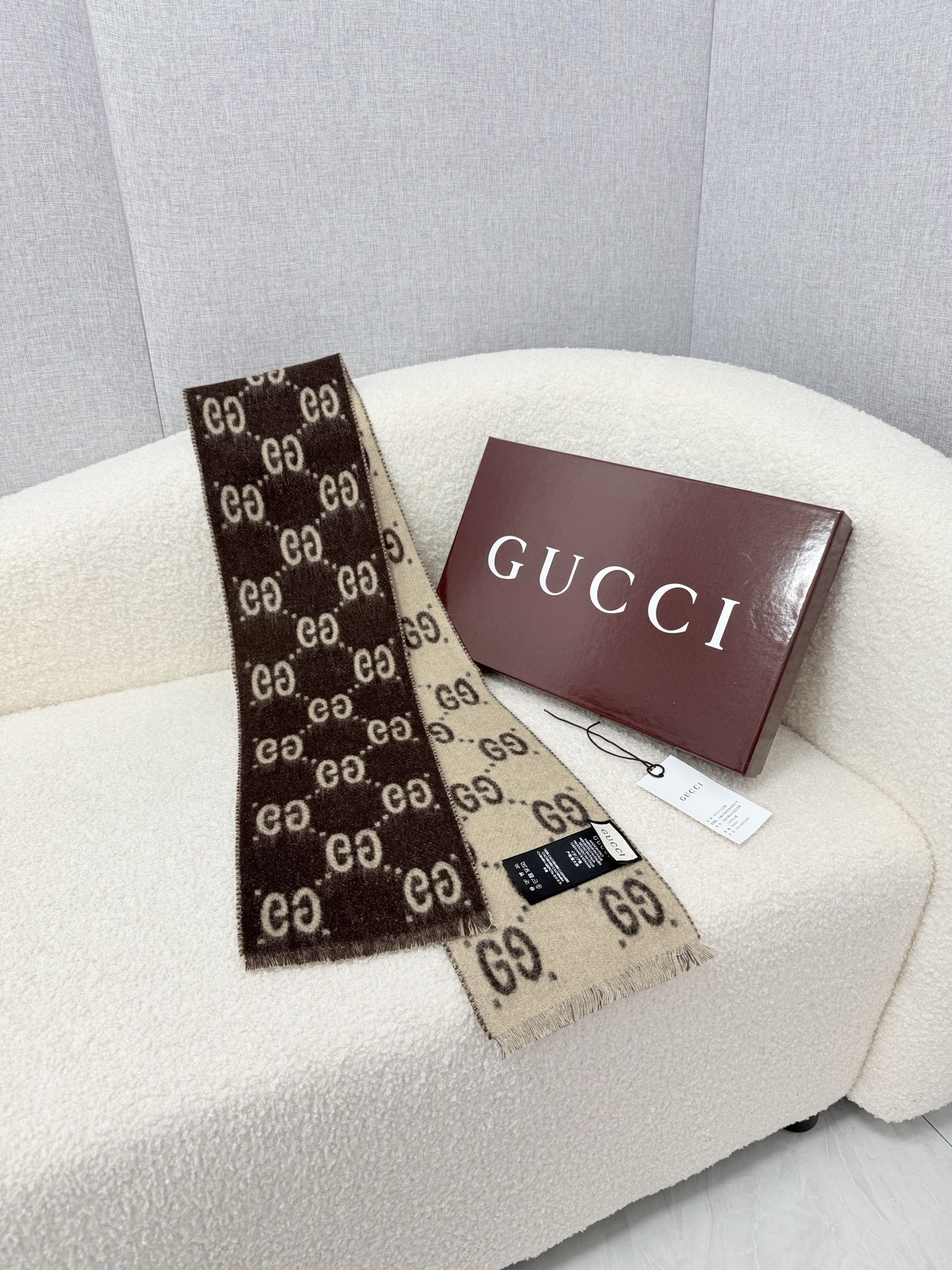 🆕 P🆕 。G家。【亲子儿童版】儿童围巾出货。原单殿堂级皇室御用山羊绒！专柜在售5000+ 人手必备的GG单品。克什米尔