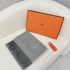 🆕 P🆕 。H家。【双面男士羊绒围巾】3个色!感觉有了它真心不会再爱了.QC手里扣下的.真正专柜正品.全部今年最新log 🆕 P🆕 。H家。【双面男士羊绒围巾】3个色!感觉有了它真心不会再爱了.QC手里扣下的.真正专柜正品.全部今年最新log