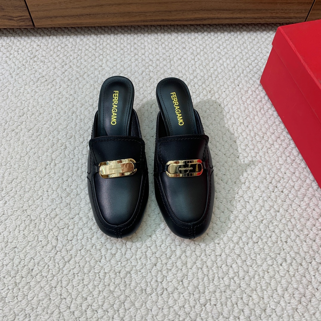 NO:261519,Salvator* Ferragam* toe tow. The upper is made of denim spliced ​​cowhide, cowhide, sheepskin lining. Italian imported genuine leather outsole. Size 35-39 (40, 41 customized, no return or exchange) batch, high heels, louis vuitton, ferragamo, high heels, cowhide, sheepskin, Leather soles19860909Salvator* Ferragam*包头拖.鞋面采用牛仔布拼接牛皮、牛皮.羊皮内里.意大利进口真皮大底 码数35-39（40、41定制不退换） 批,高跟鞋,louis vuitton,ferragamo,high heels,cowhide,sheepskin,Leather soles,Women's Shoes