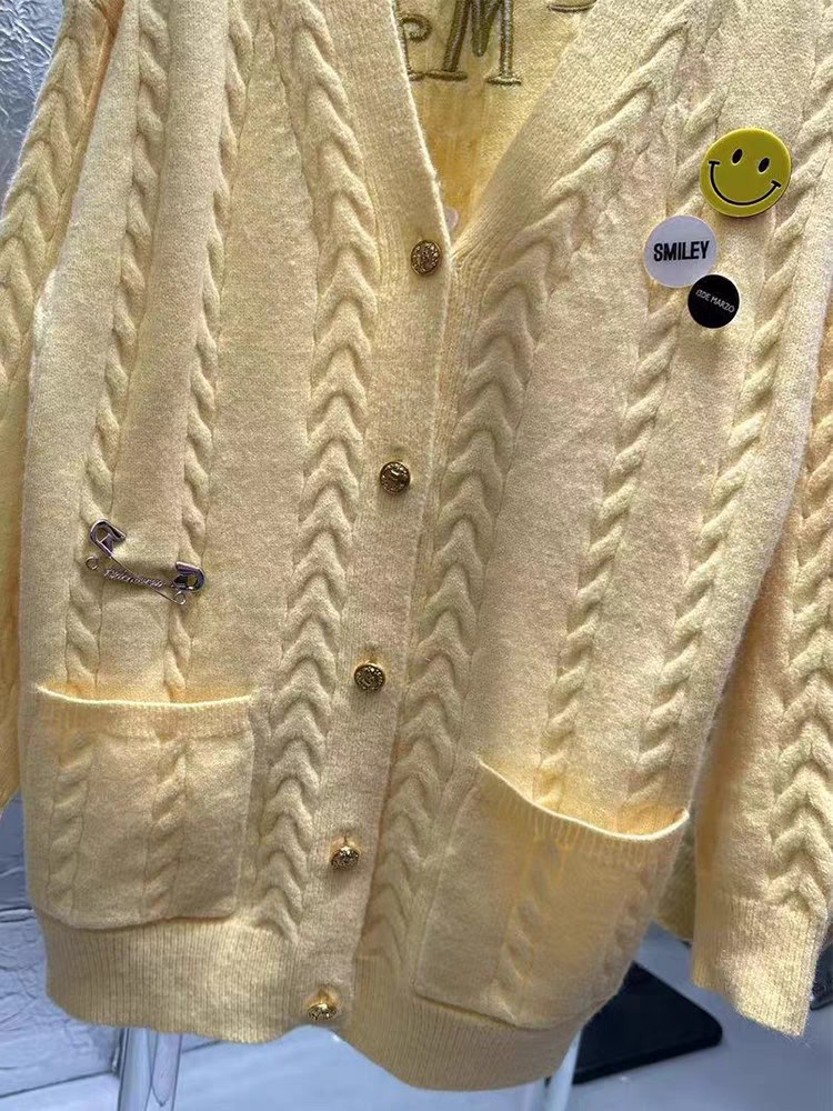 High-End Women’s Suit with 13 Demarzo Big White – Designer’s Signature Style Included - 图片 8