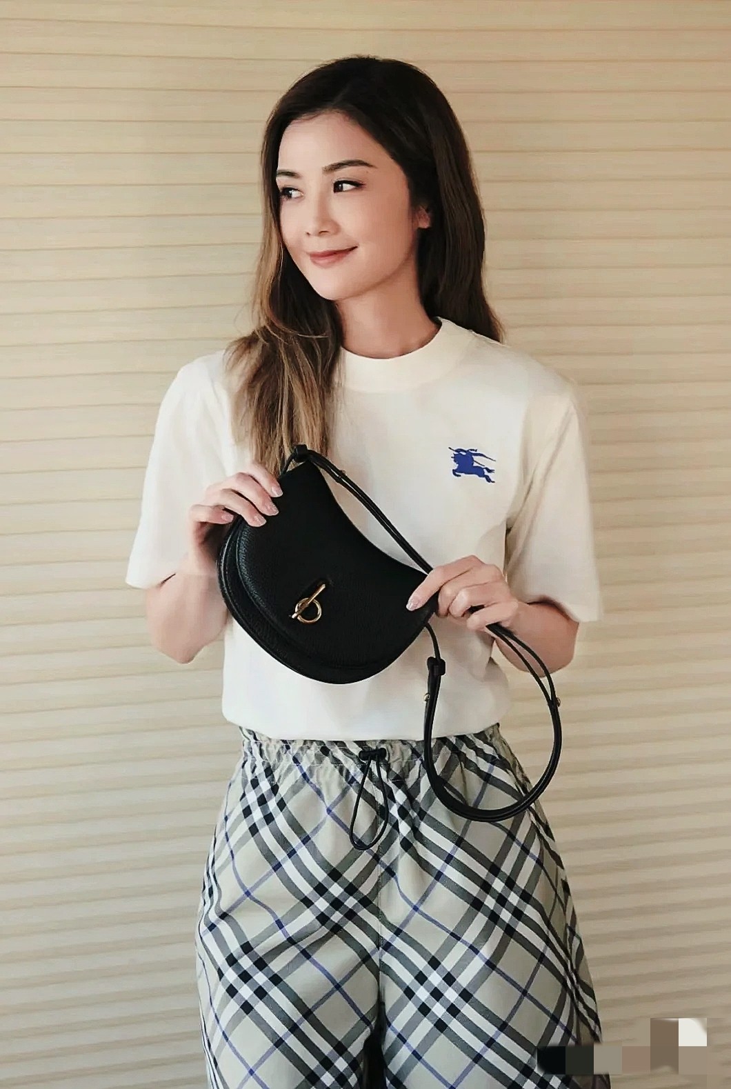 High-Quality Women’s Clothes: Summer T-Shirts with Heavy Embroidery and Stylish Fabrics - 图片 5