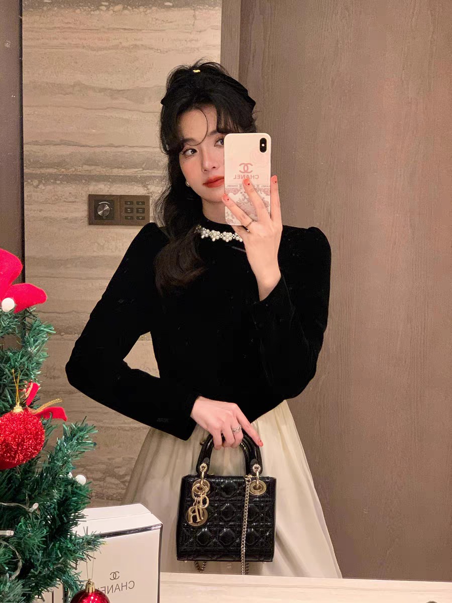 Elegant Velvet & Mesh Dress with Pearl Embellishments - Chic & Slim Fit