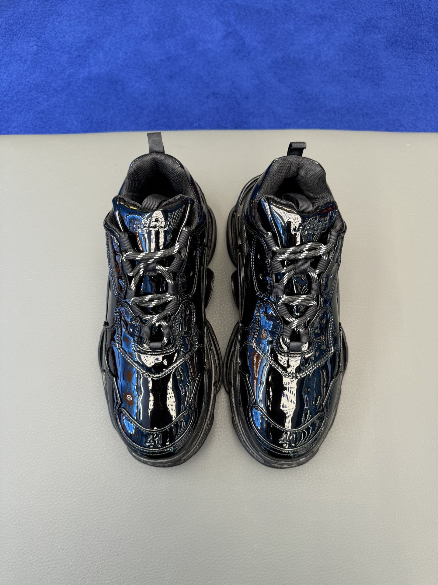 Balenciaga, mismo estilo para hombre y mujer, 36-44