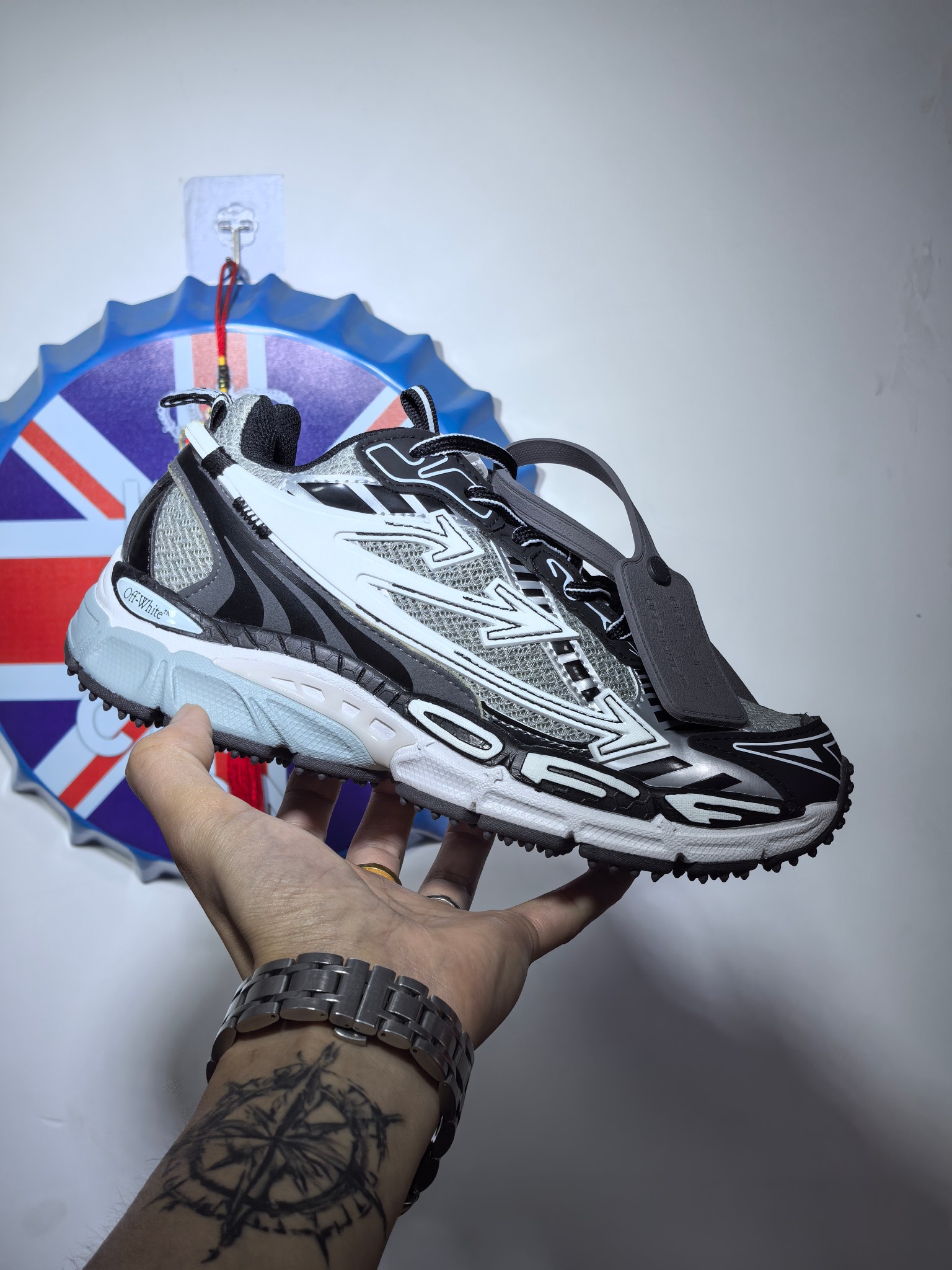 NO:356893,High-version Summer advantage main sales model OFF-WHITE Be Right Back Round-toe lace-up comfortable and lightweight life casual shoes Daddy shoes Men and women same style White and black. Size 36-45, off white19860909高版本 夏季优势主打销量款 OFF-WHITE Be Right Back 圆头系带 舒适轻便生活休闲鞋 老爹鞋 男女同款 白黑色. 尺码36-45,,off white,Men's shoes