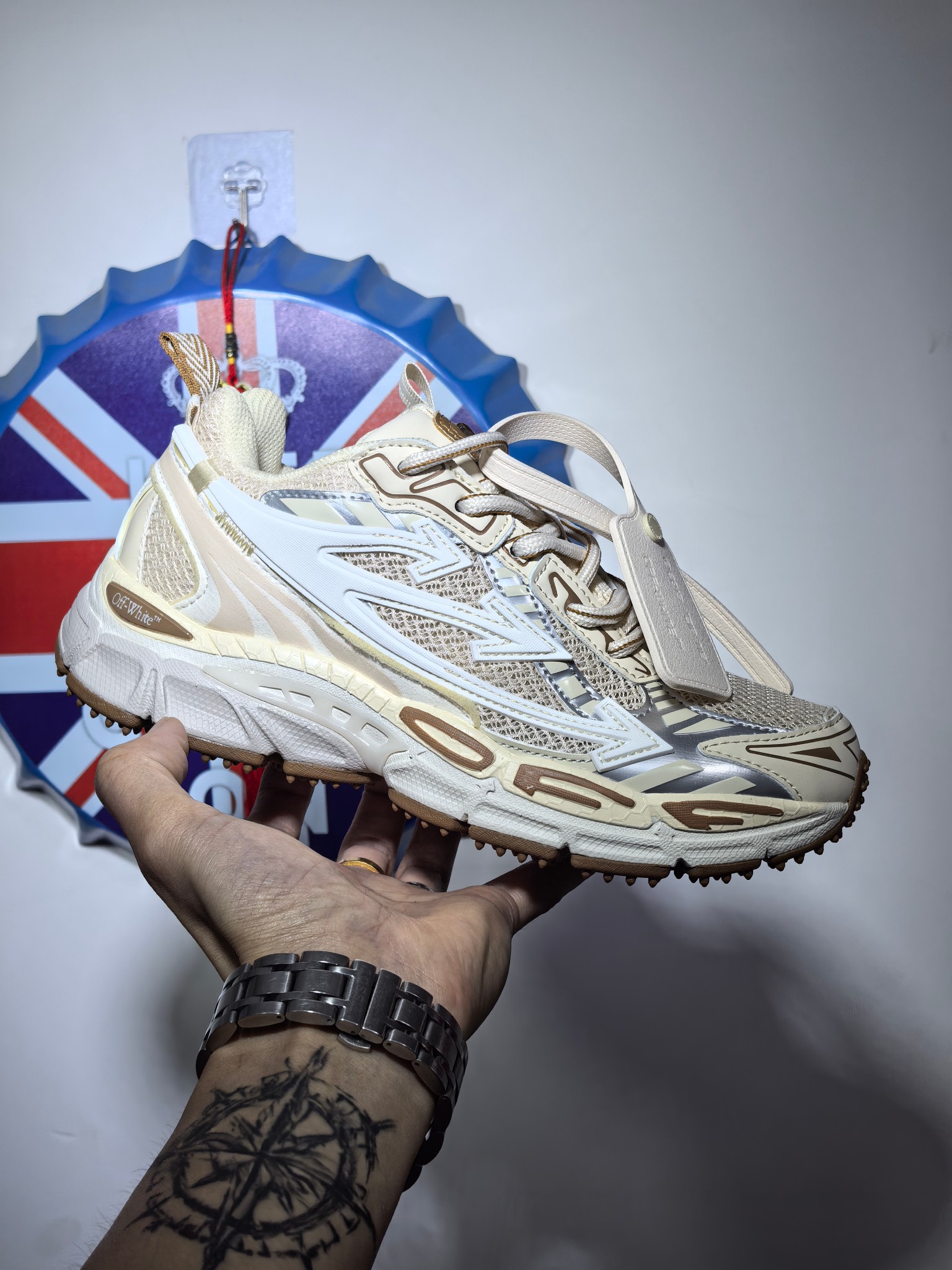 NO:356896,High-version summer advantage main sales model OFF-WHITE Be Right Back round-toe lace-up comfortable and lightweight life casual shoes Daddy shoes Men and women same style beige brown. Size 36-45, off white19860909高版本 夏季优势主打销量款 OFF-WHITE Be Right Back 圆头系带 舒适轻便生活休闲鞋 老爹鞋 男女同款 米棕色. 尺码36-45,,off white,Men's shoes