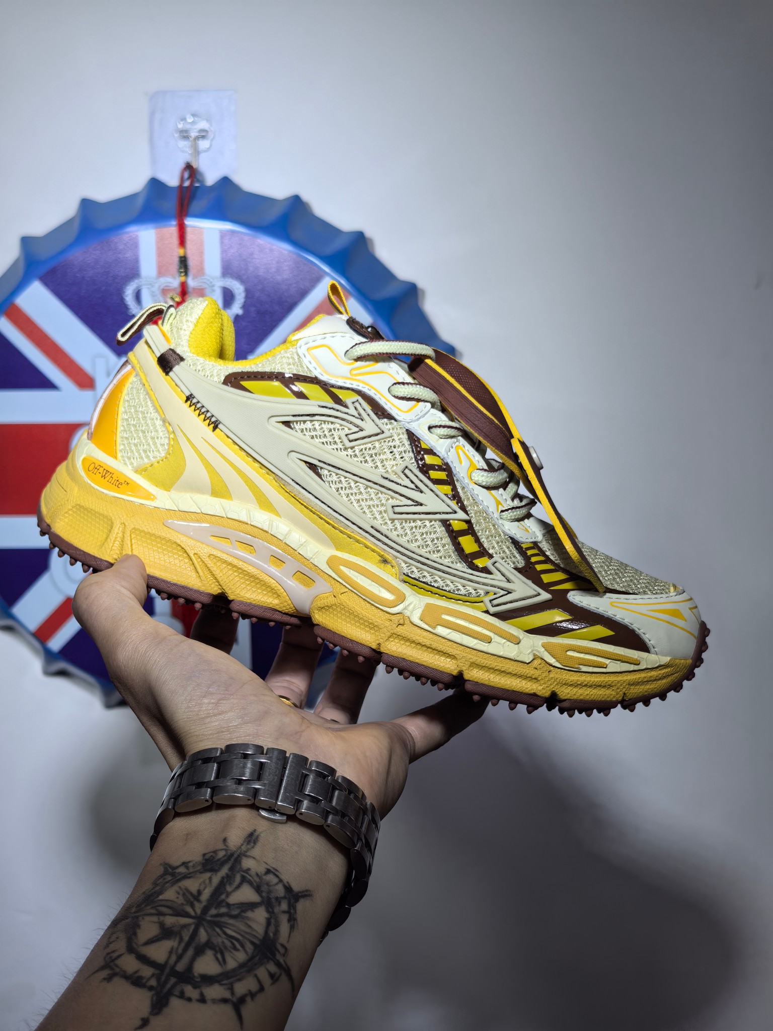 NO:356912,High-version Summer advantage main sales model OFF-WHITE Be Right Back Round head lace-up comfortable and lightweight life casual shoes Dad shoes Men and women yellow. Size 36-45, off white19860909高版本 夏季优势主打销量款 OFF-WHITE Be Right Back 圆头系带 舒适轻便 生活休闲鞋 老爹鞋 男女同款 黄色. 尺码36-45,,off white,Men's shoes