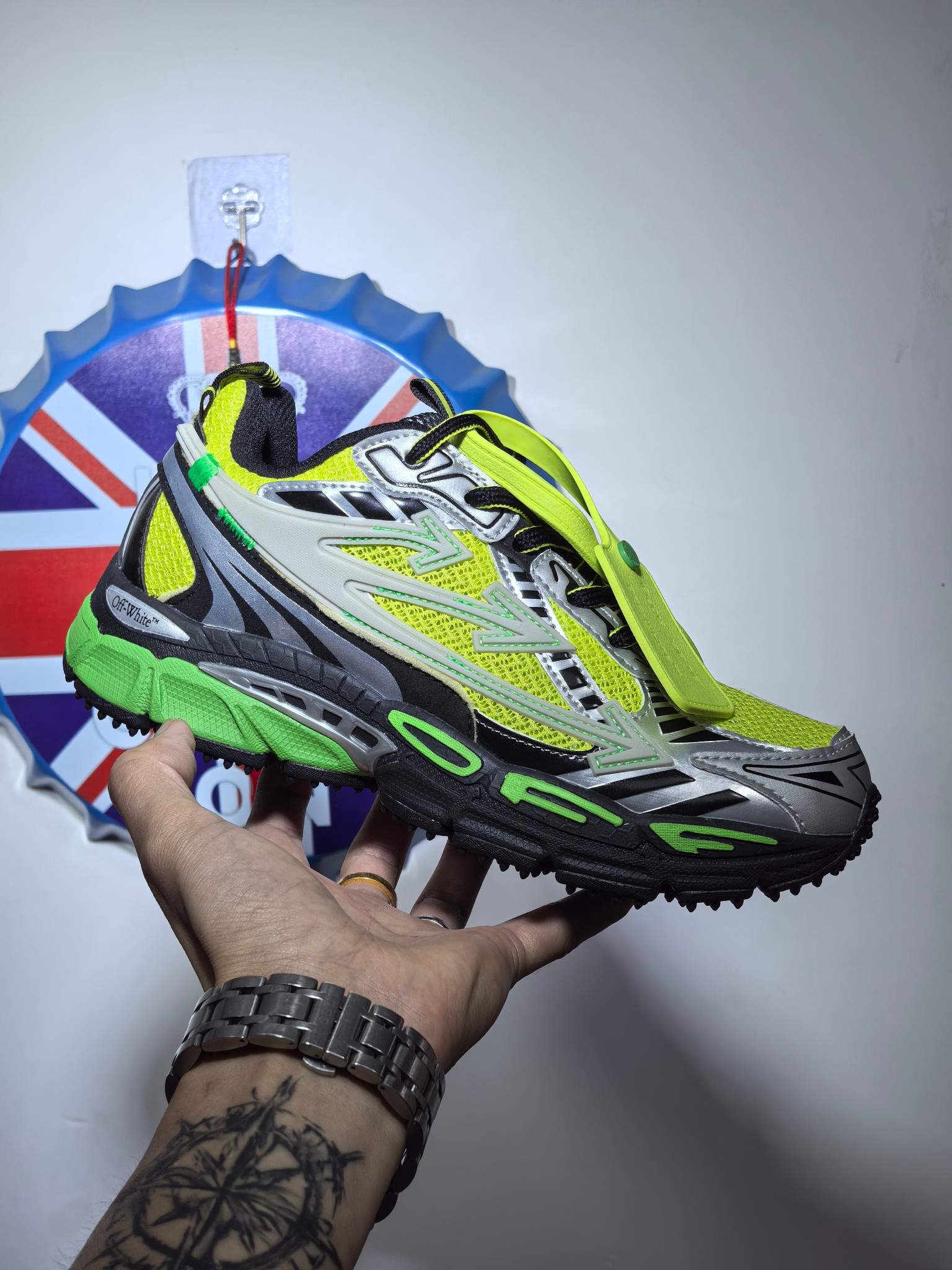 NO:356927,High-version Summer advantage main sales model OFF-WHITE Be Right Back Round-toe lace-up comfortable and lightweight life casual shoes Daddy shoes Men and women Same style Silver black green. Size 36-45, off white19860909高版本 夏季优势主打销量款 OFF-WHITE Be Right Back 圆头系带 舒适轻便生活休闲鞋 老爹鞋 男女同款 银黑绿色. 尺码36-45,,off white,Men's shoes