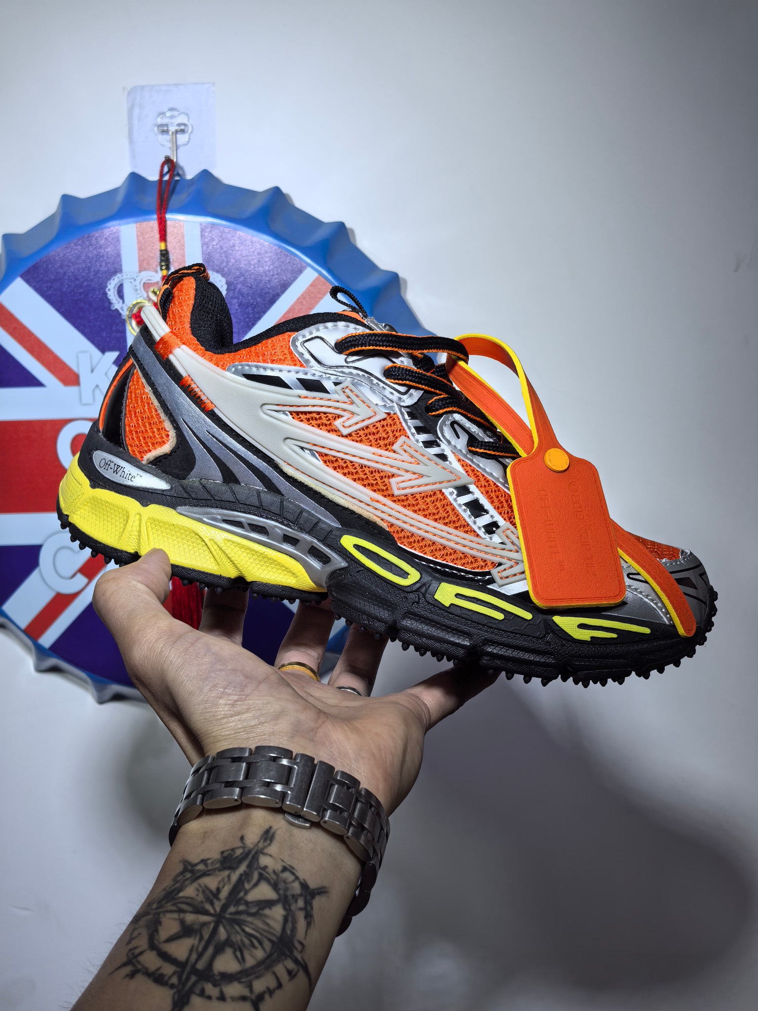 NO:357004,High-version Summer advantage main sales model OFF-WHITE Be Right Back Round-toe lace-up comfortable and lightweight life casual shoes Daddy shoes Men and women same style Silver orange. Size 36-45, off white19860909高版本 夏季优势主打销量款 OFF-WHITE Be Right Back 圆头系带 舒适轻便生活休闲鞋 老爹鞋 男女同款 银桔色. 尺码36-45,,off white,Men's shoes