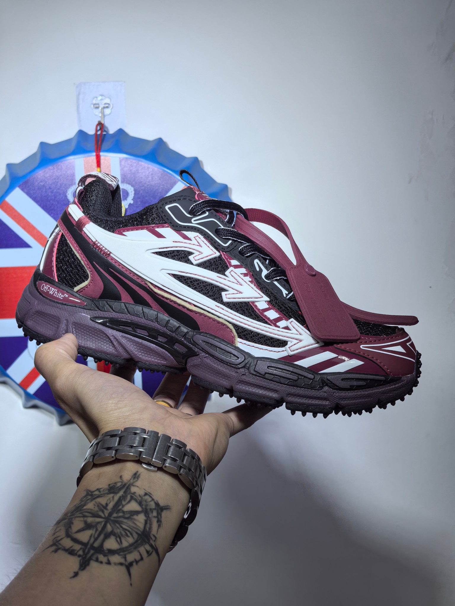 NO:357061,High-version Summer advantage main sales model OFF-WHITE Be Right Back Round head lace, low top, casual shoes, 3cm, men and women, burgundy. Size 36-45,,off white19860909高版本 夏季优势主打销量款 OFF-WHITE Be Right Back 圆头系带 低帮 生活休闲鞋 3cm 男女同款 酒红色. 尺码36-45,,off white,Men's shoes