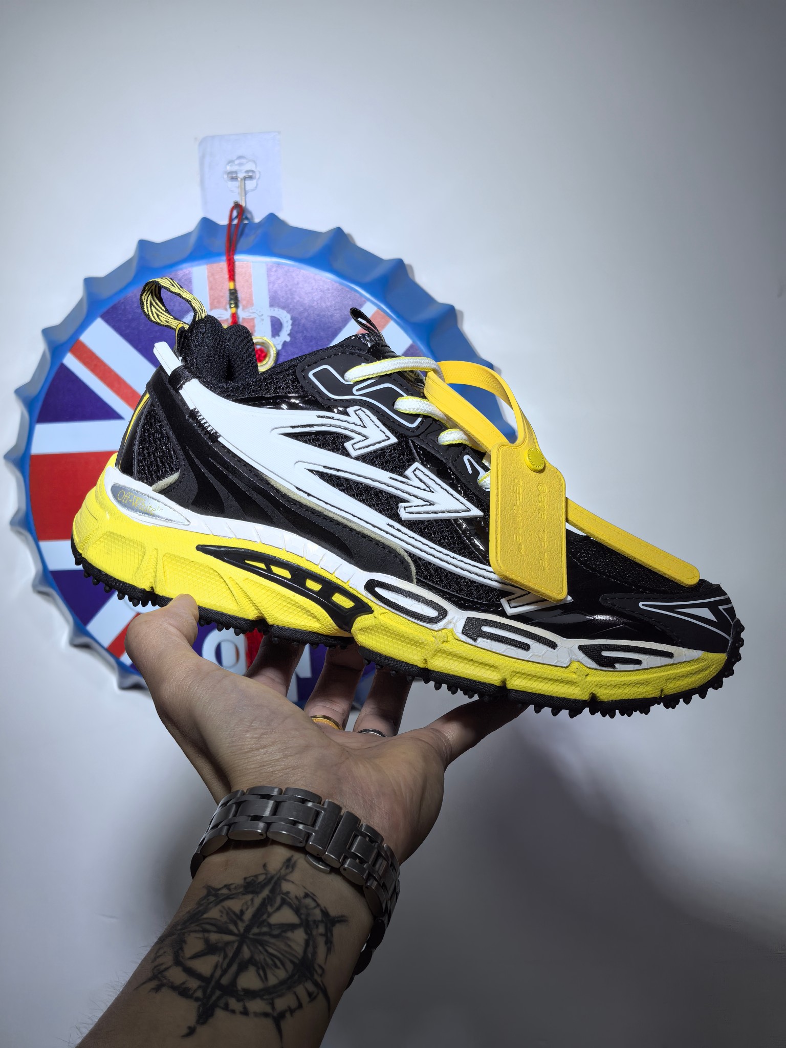 NO:357077,High-version Summer advantage main sales model OFF-WHITE Be Right Back Round head lace, low top, casual shoes, 3cm, men and women, black, white and yellow. Size 36-45,,off white19860909高版本 夏季优势主打销量款 OFF-WHITE Be Right Back 圆头系带 低帮 生活休闲鞋 3cm 男女同款 黑白黄. 尺码36-45,,off white,Men's shoes