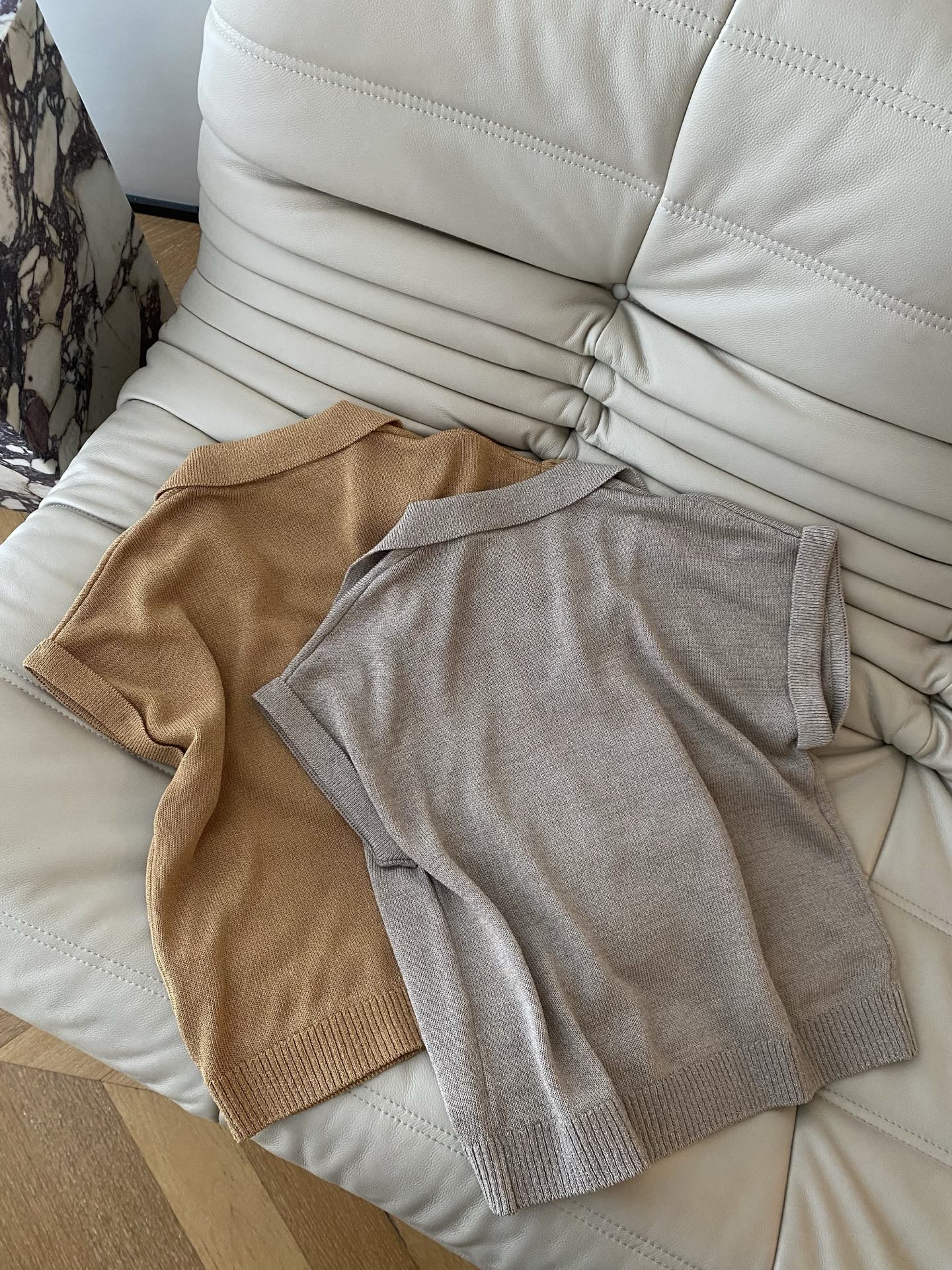 26SS 春夏新款 |假两件Polo针织衫 轻透肌理自带呼吸感翻领V领+撞色内搭吊带假两件设计自带随性利