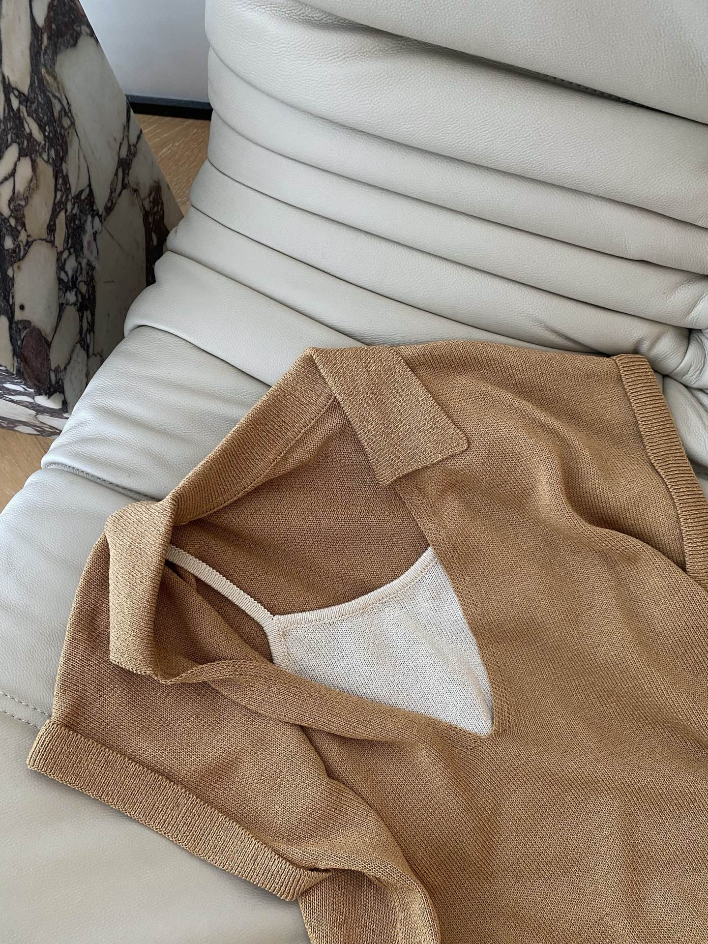 26SS 春夏新款 |假两件Polo针织衫 轻透肌理自带呼吸感翻领V领+撞色内搭吊带假两件设计自带随性利