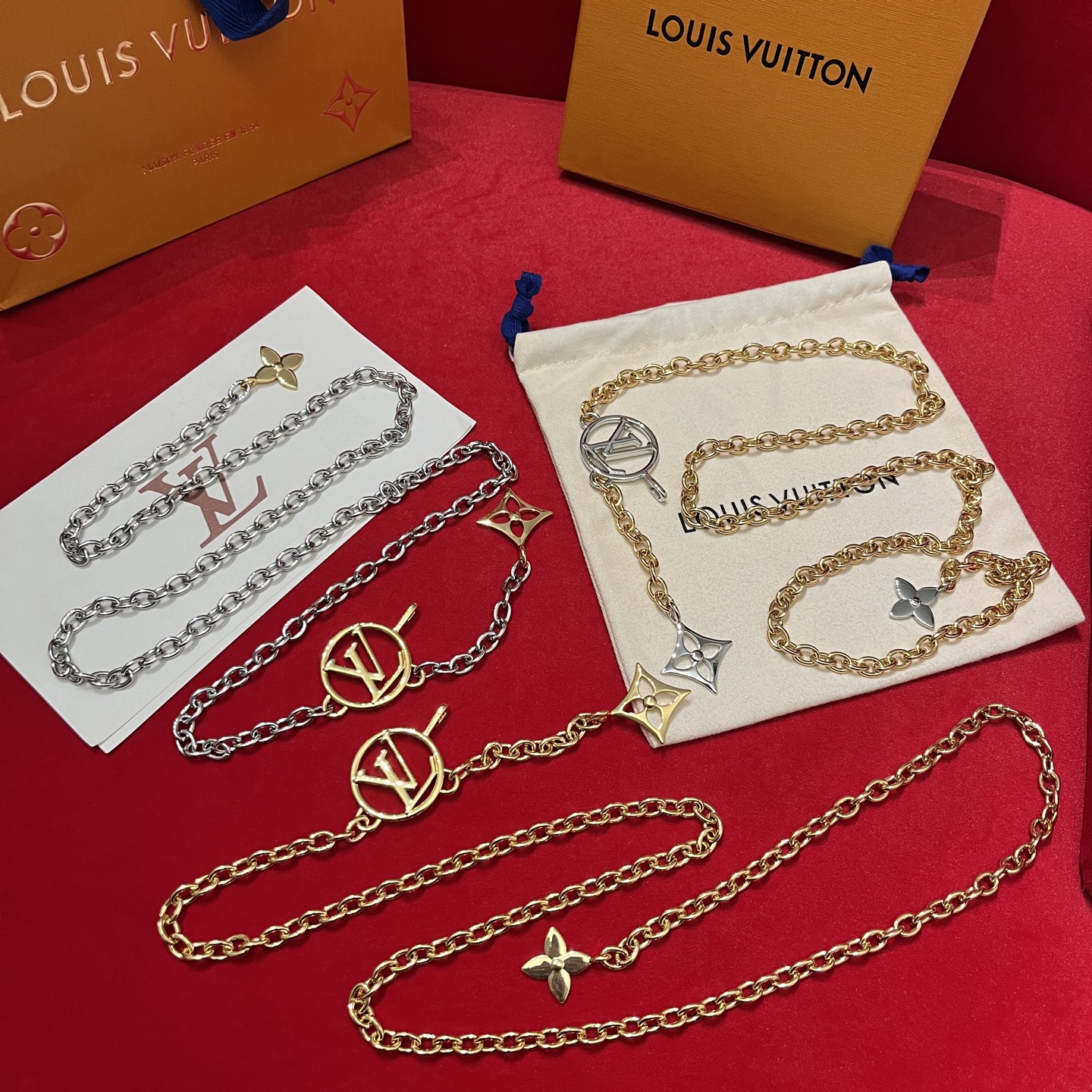 Louis Vuitton Women's Hardware Dress Waist Chain Belt - Elegant and Stylish 3 i1744653600704 8204 0 2
