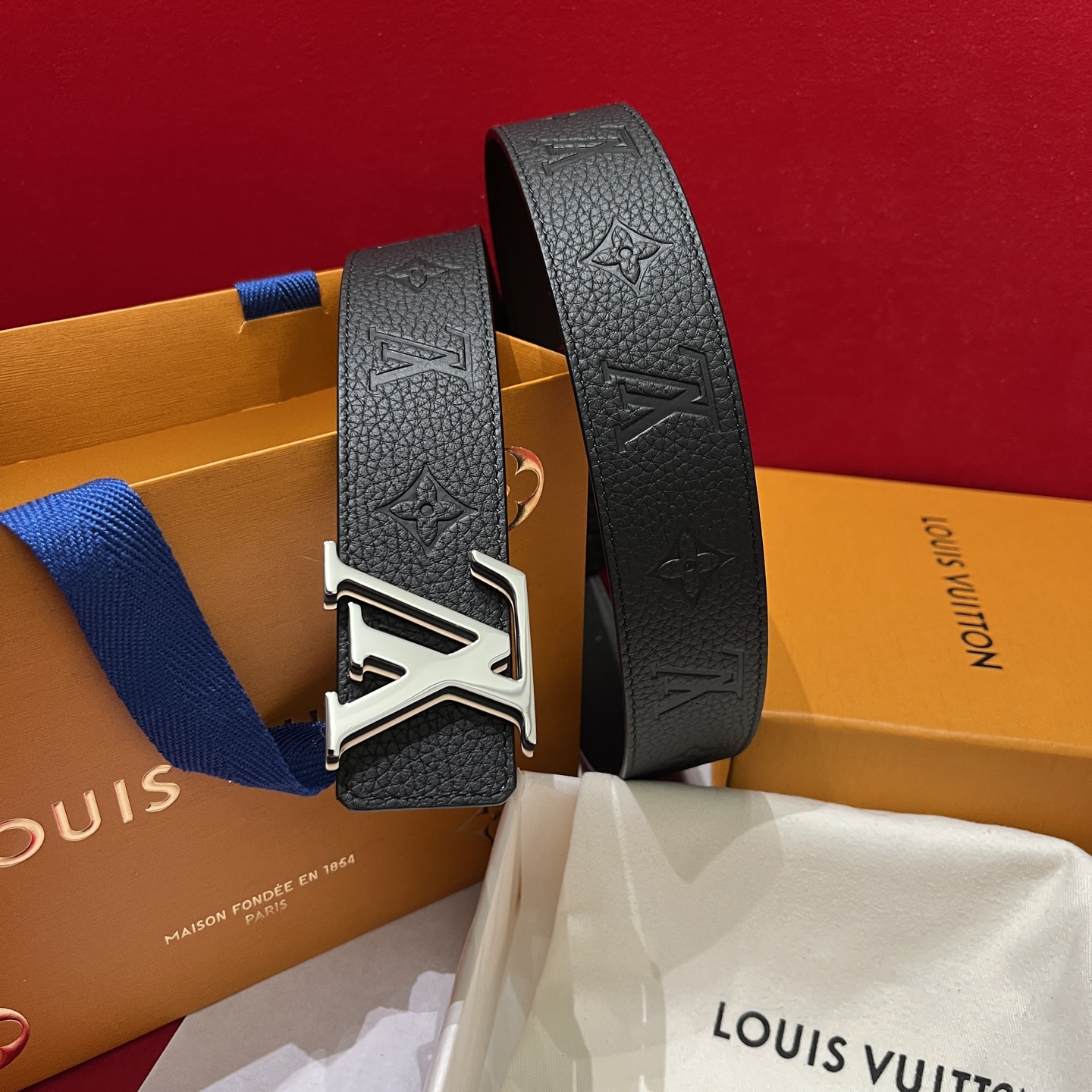 _d9d9swqyVGOznbCRS9IC5cm8y25F_4gtLwbzZsQ