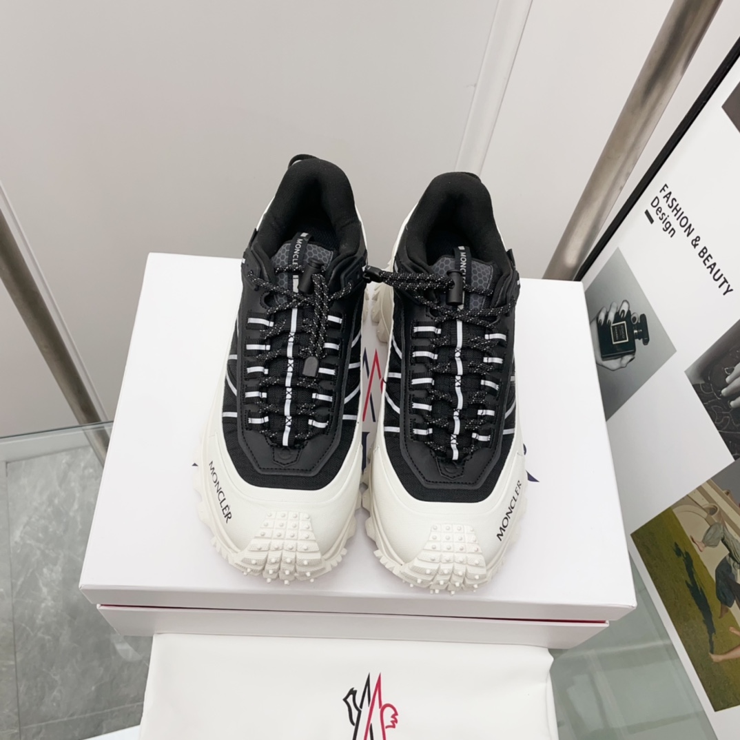 NO:231317,Top version Monler masked couple style casual sneakers new autumn and winter products, the latest counter is the latest, hard goods are on the new, and purchasing level!  Full of high-end feeling!  A popular model from domestic and foreign bloggers, it is comfortable and beautiful to wear!  The main model of the official website★ Fabric: imported calfskin, original imported environmentally friendly breathable net, large sole original mold opening tpu tire sole, shoe size: women's model 35-40, men's model 39-45, full set of counters and simultaneous packaging!  , casual shoes/sports shoes, Moncler, sneakers, cowhide19860909顶级版本 Monler蒙口情侣款 休闲运动鞋 秋冬新品 专柜主打最新款 硬货上新 代购级别！高级感十足！国内外博主刷爆的一款, 上脚舒适美炸了！官网主推款★ 面料:进口小牛皮 内里原版进口环保透气网 大底原版开模tpu轮胎底 鞋码:女款35-40  男款39-45 全套专柜同步包装！,休闲鞋/运动鞋,Moncler,sneakers,cowhide,Women's Shoes