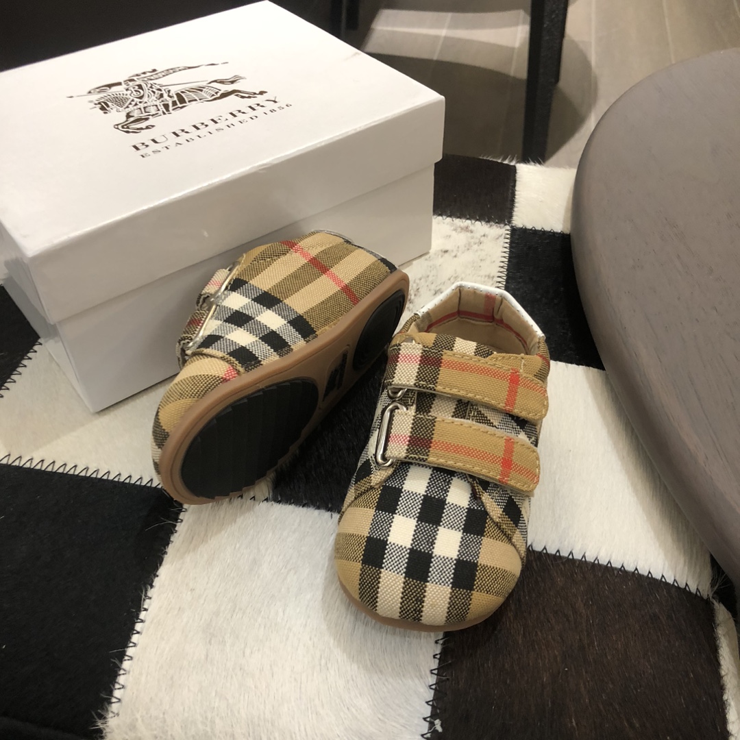 Burberry Haute Couture Classic Luxury Leather Shoe Loafer Shoes 5