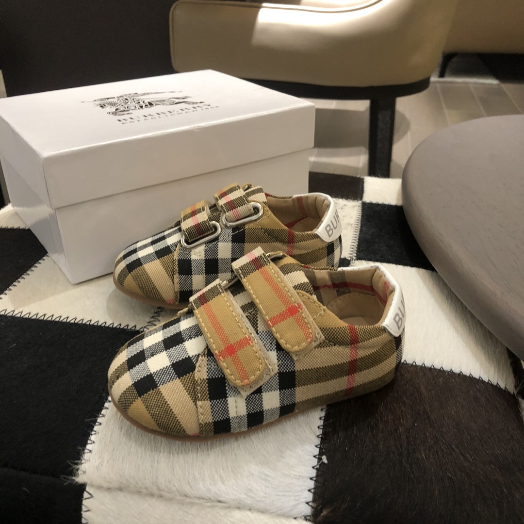 Burberry Haute Couture Classic Luxury Leather Shoe Loafer Shoes 6
