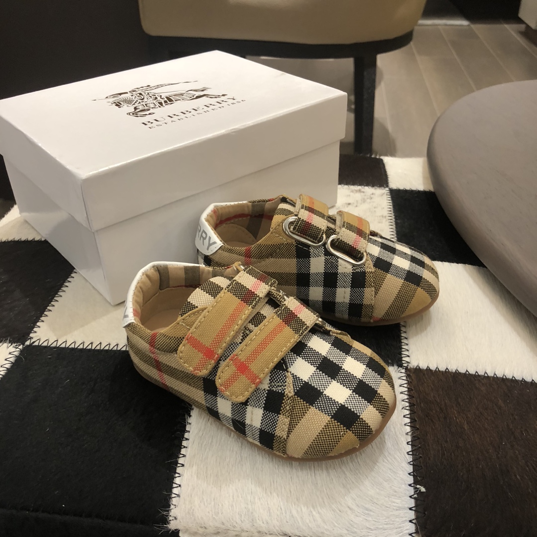 Burberry Haute Couture Classic Luxury Leather Shoe Loafer Shoes 7