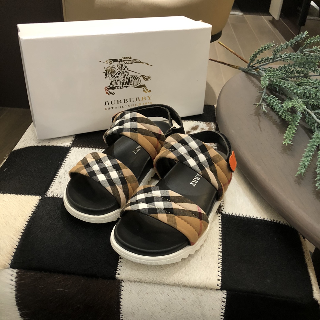 High-End Designer
 Burberry Kids Shoes Sandals Top 1:1 Replica
 Kids Rubber Summer Collection