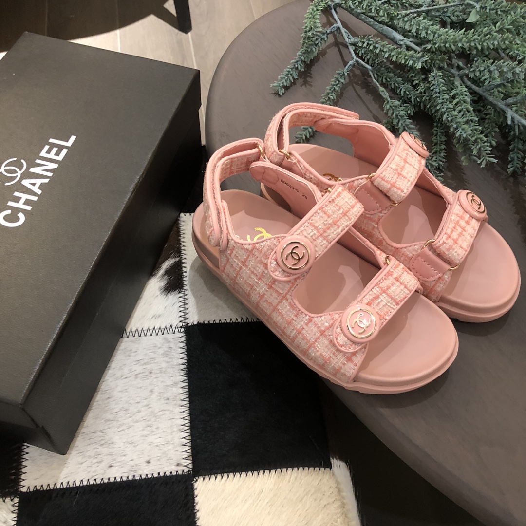 Chanel Knockoff
 Shoes Sandals Girl