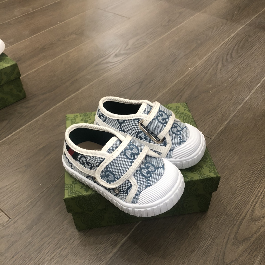Classic Plaid Baby Shoes: Comfortable & Convenient for Little Feet (Sizes 20-25)