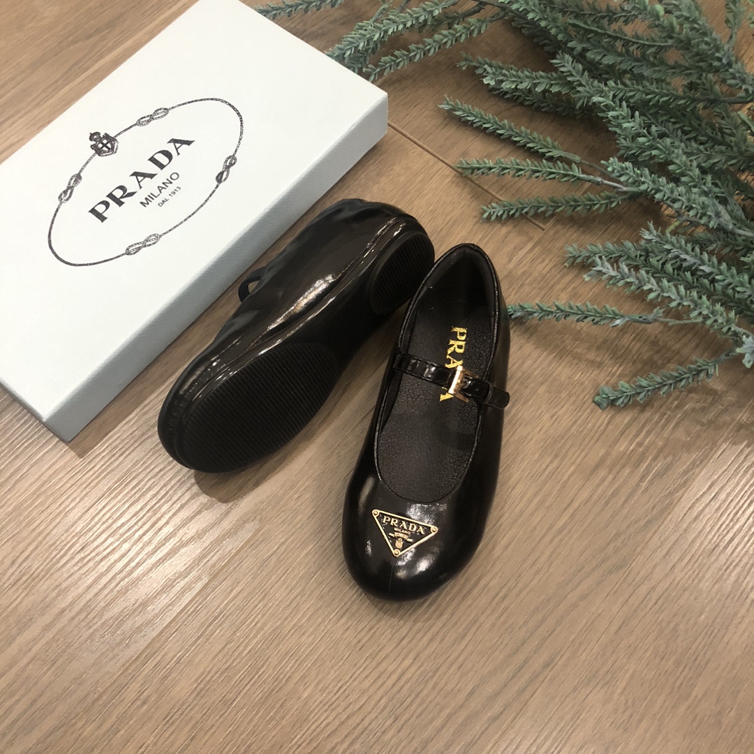 Stylish Metallic Ballet Flats: P-2025 Collection for Girls at $319 - 图片 9