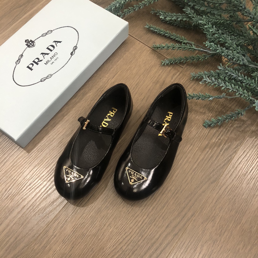 Stylish Metallic Ballet Flats: P-2025 Collection for Girls at $319 - 图片 5