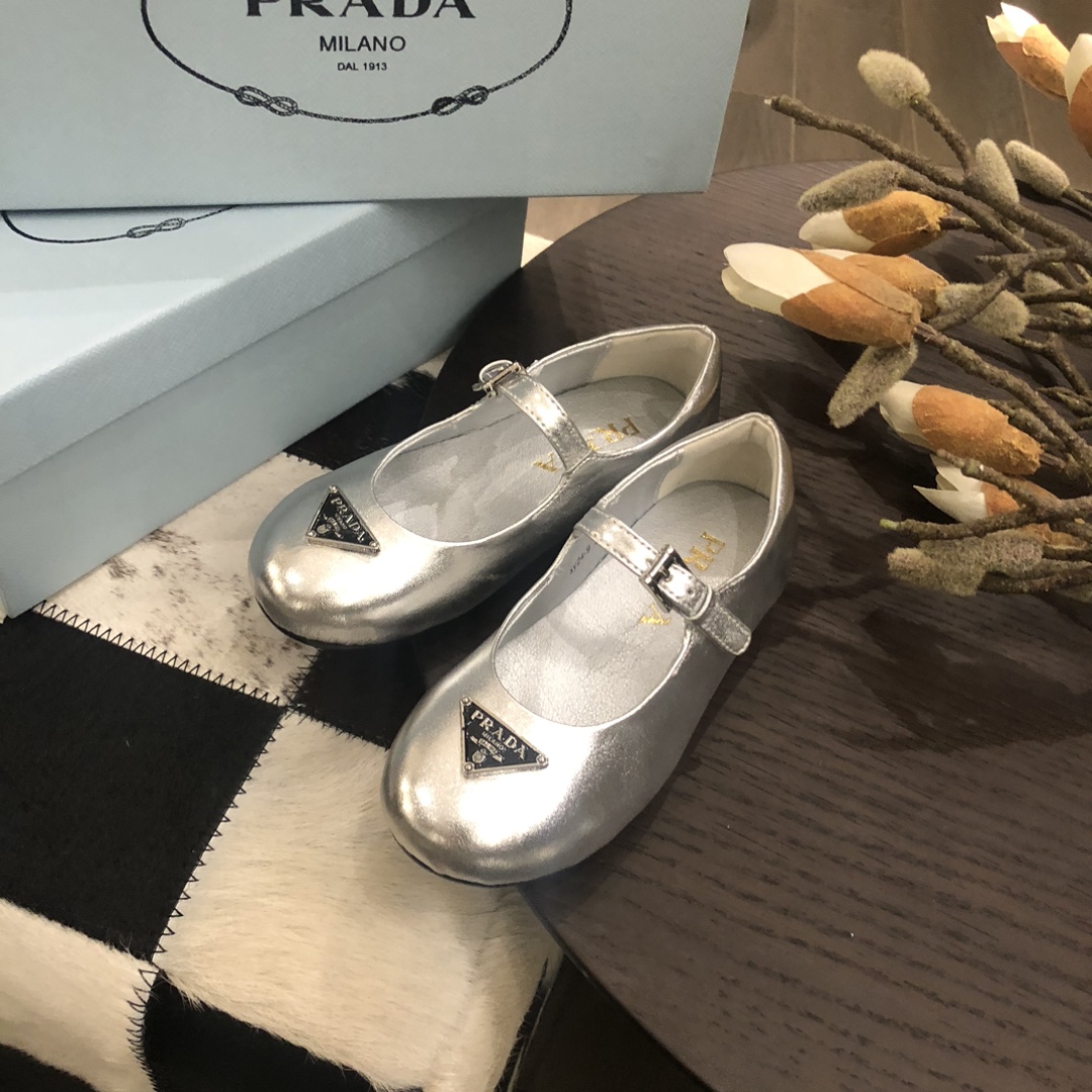 Stylish Metallic Ballet Flats for Girls – P-2025 Collection Highlight - 图片 9