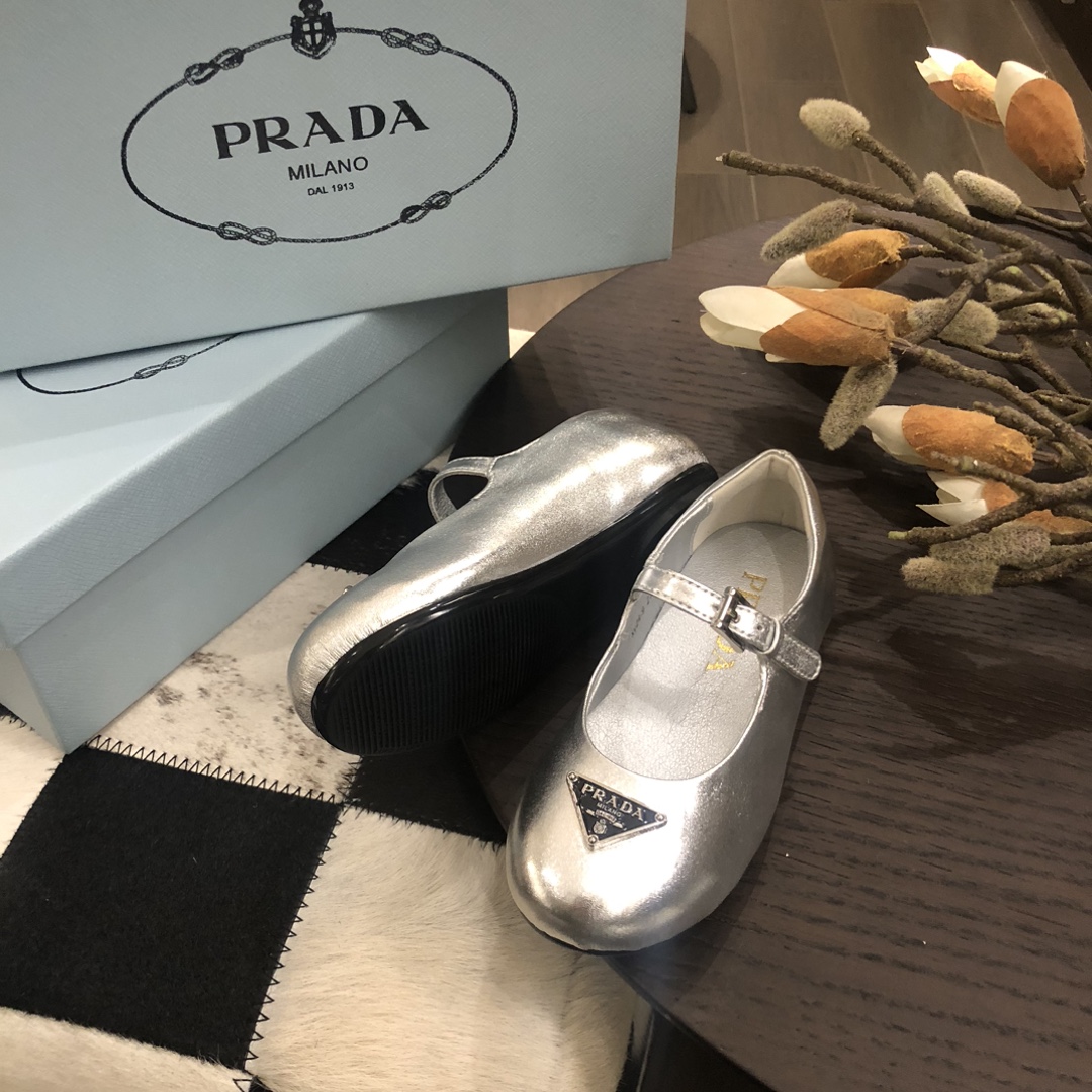 Stylish Metallic Ballet Flats for Girls – P-2025 Collection Highlight - 图片 4