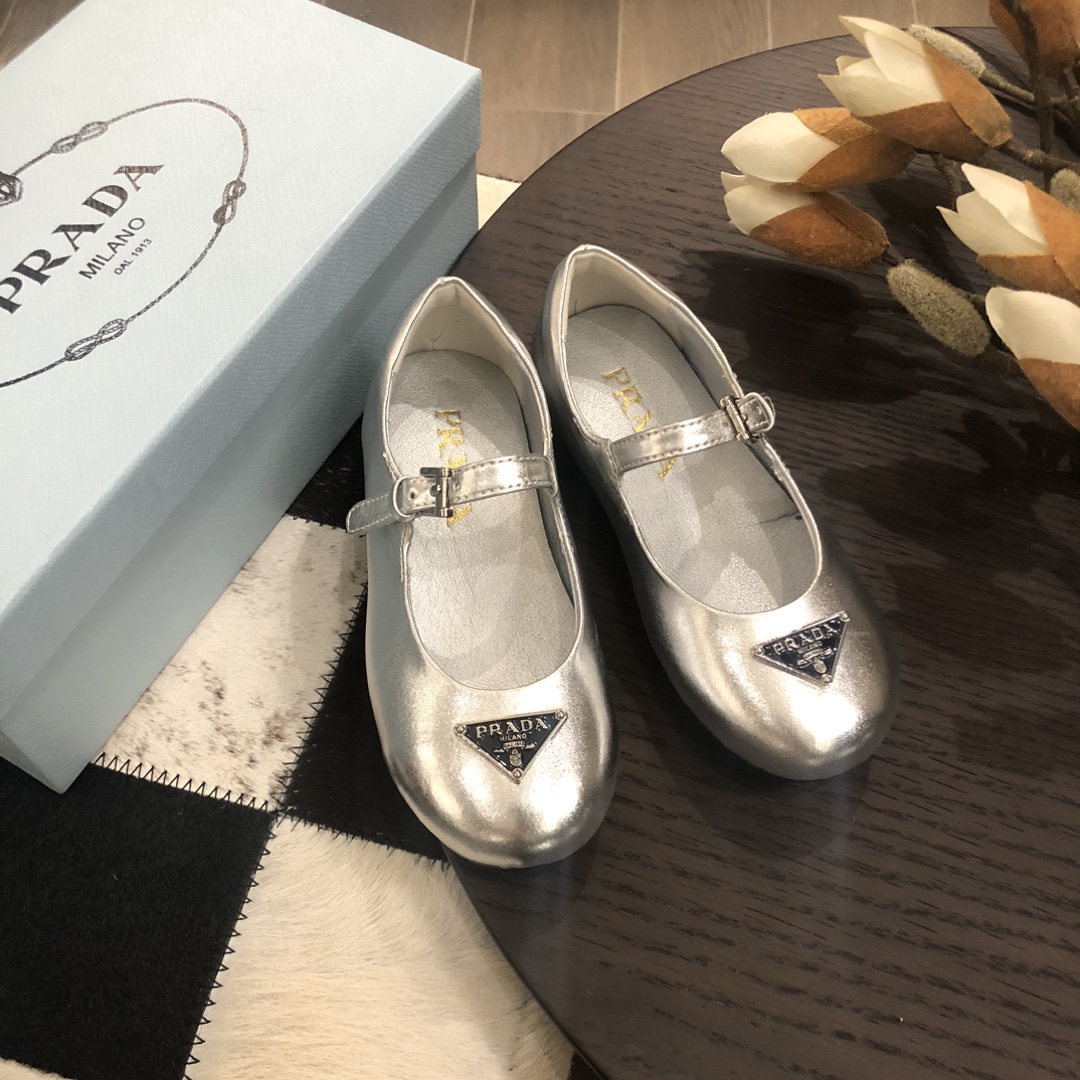 Stylish Metallic Ballet Flats for Girls – P-2025 Collection Highlight - 图片 1