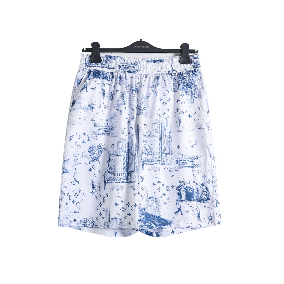 衬衫/💰110   短裤/💰100
路易威登 𝙇𝙤𝙪𝙞𝙨 𝙑𝙪𝙞𝙩𝙩𝙤𝙣 1V 25SS 街头漫步桑蚕丝短袖衬衫短裤套装
轻奢主义 男女日常通勤穿搭必备单品  正确版本  欢迎对比
详细特征
· 采用定制桑蚕丝混纺面料
· 进口印花机数码直喷  
· 激光定位裁剪
· 开模定制原版1V标识刻纹纽扣
· 裤子采用松紧收腰设计
· 后部贴袋设计
· 原版主唛水洗吊牌包装
   颜色：黑色/蓝色
   尺码：S/M/L/XL