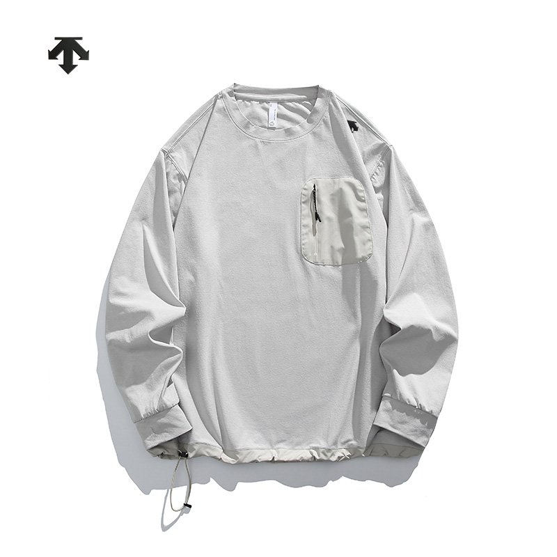  💰115 
☞DESCENTE✘迪桑特海外版25ss🔥高品质新款五色速干轻薄功能卫衣（肩膀胸口立体硅胶标，无感领标 专用包装袋）
     采用梭织户外速干面料  舒适透气  有质感    做工精细  走线规则  落肩袖宽松版 不挑身材  男女同款情侣款!
颜色:浅白灰 极低黑 黄卡其 冷灰绿 远山灰
尺码:S-2XL