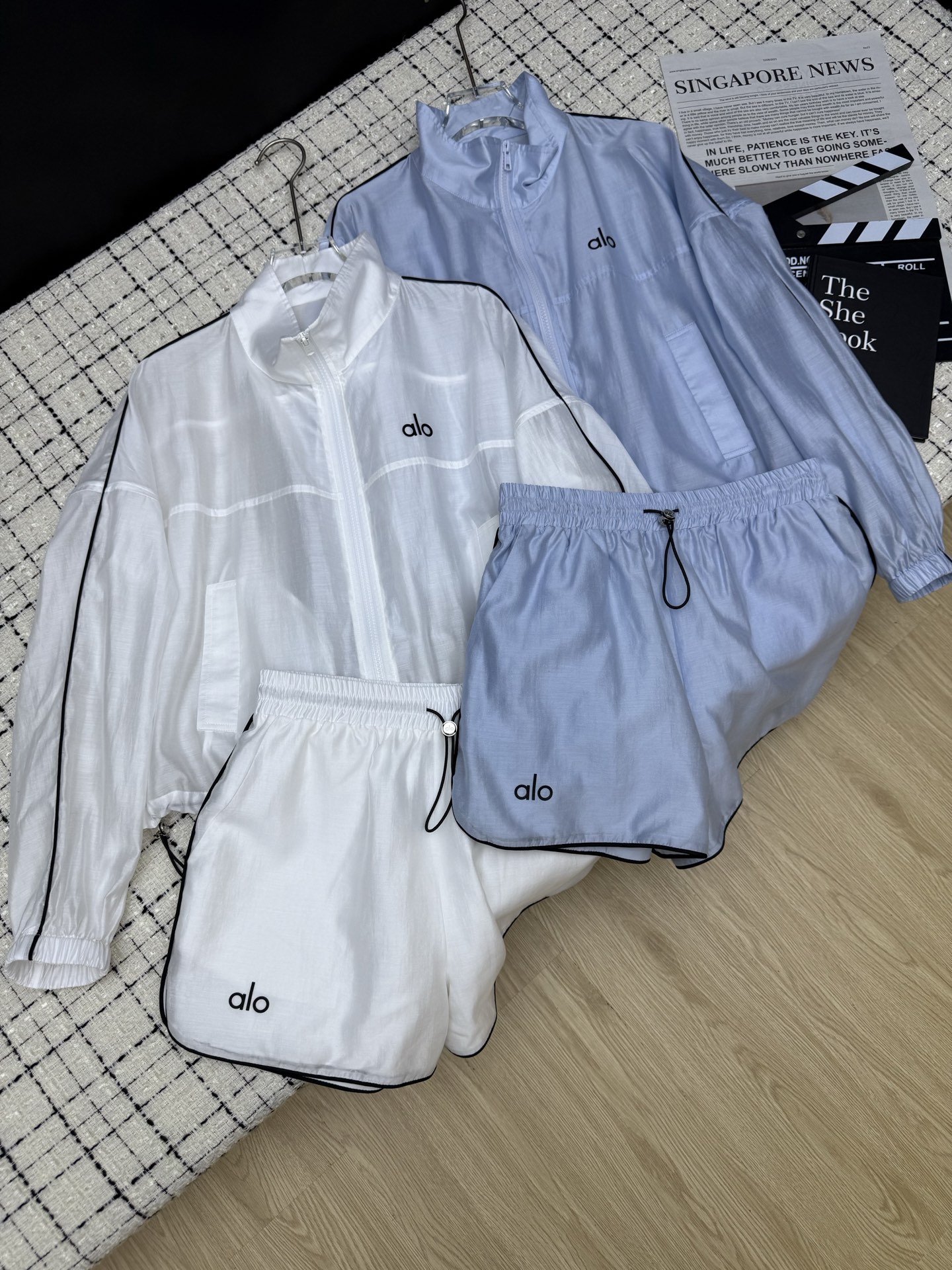 NO:424814,Casual sports 25ss Contrast color lines outline sun protection suit Sports and leisure must be used. A true tennis girlish feeling, very age-reducing, full of vitality, simple and versatile white, clean and elegant, using customized sun protection fabric, two-color SML,,alexander wang19860909休闲运动 25ss 撞色线条勾勒防晒套装 运动休闲必入 妥妥的的网球少女感 十分减龄 活力满满的 简洁百搭白色系 干干净净很显气质 采用定制防晒面料 两色SML,,alexander wang,Women's clothing