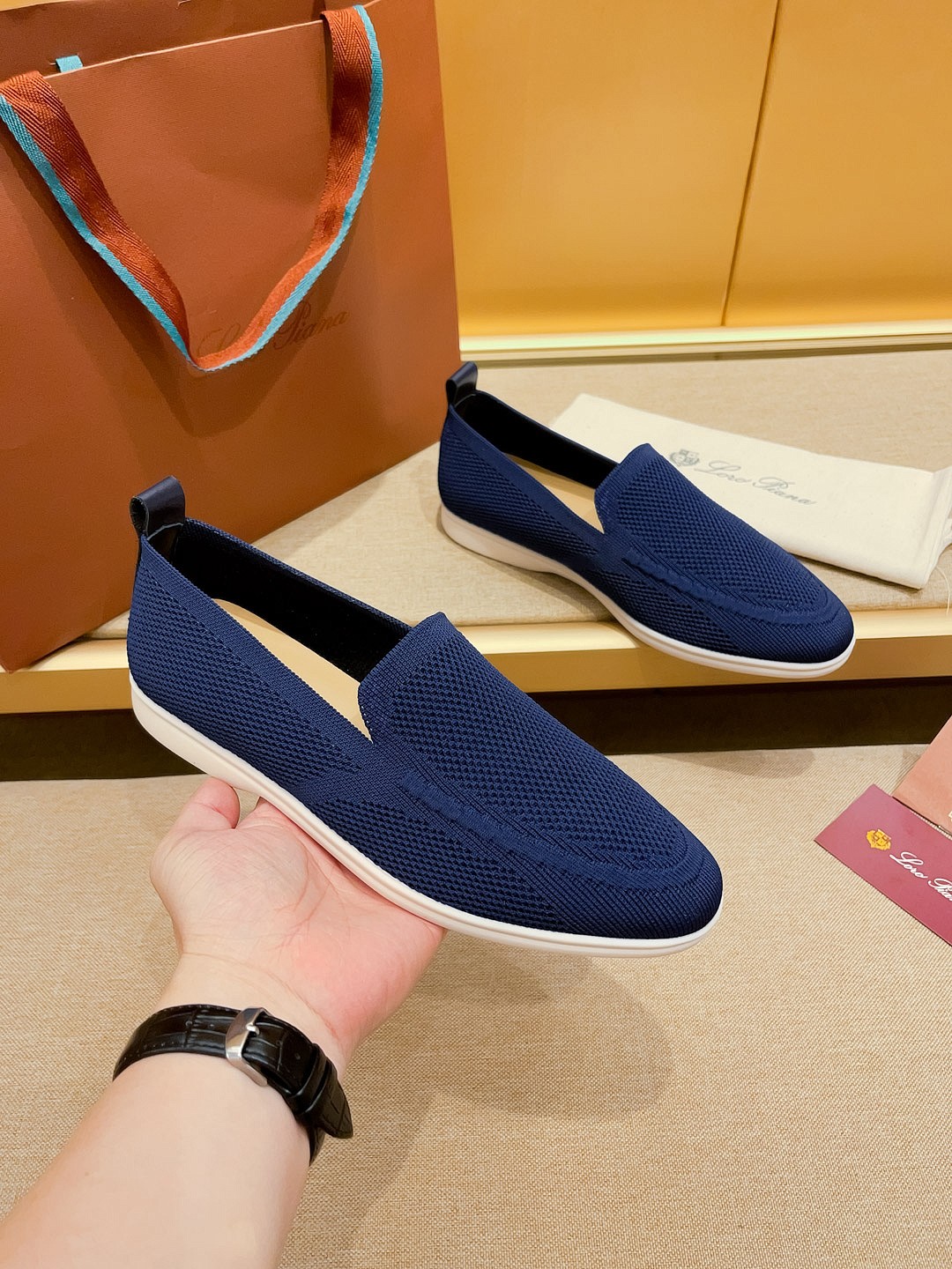 Precio de fábrica:Obtener Loro Piana 2023 Zapatos mocasín nuevo cuenta con una parte superior de gam