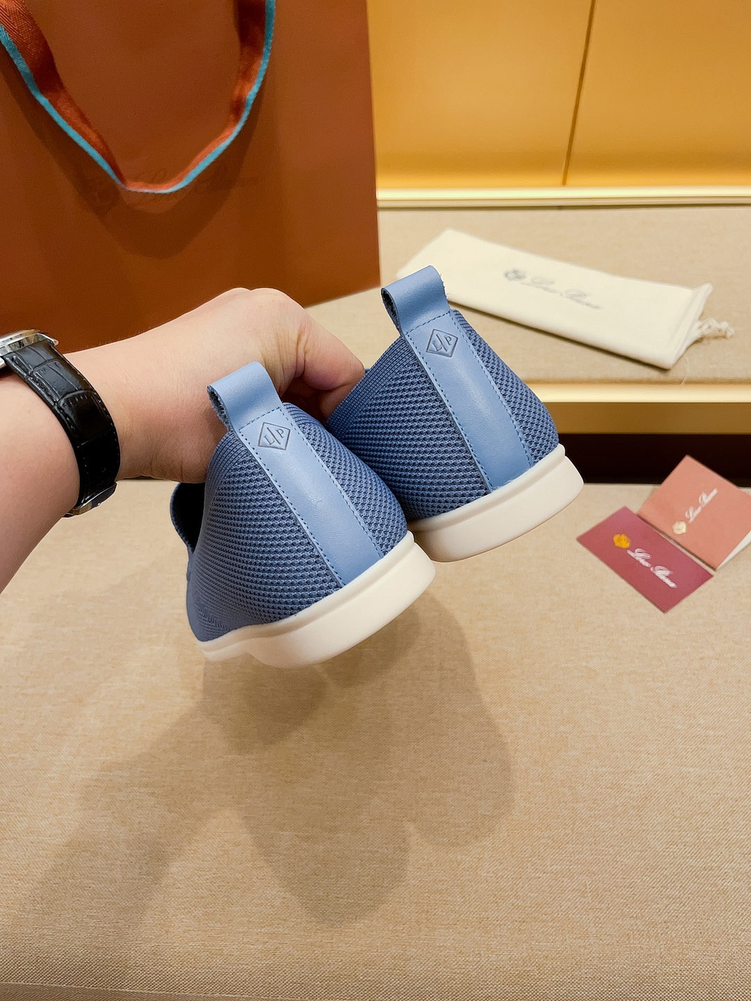 Precio de fábrica:Obtener Loro Piana 2023 Zapatos mocasín nuevo cuenta con una parte superior de gam
