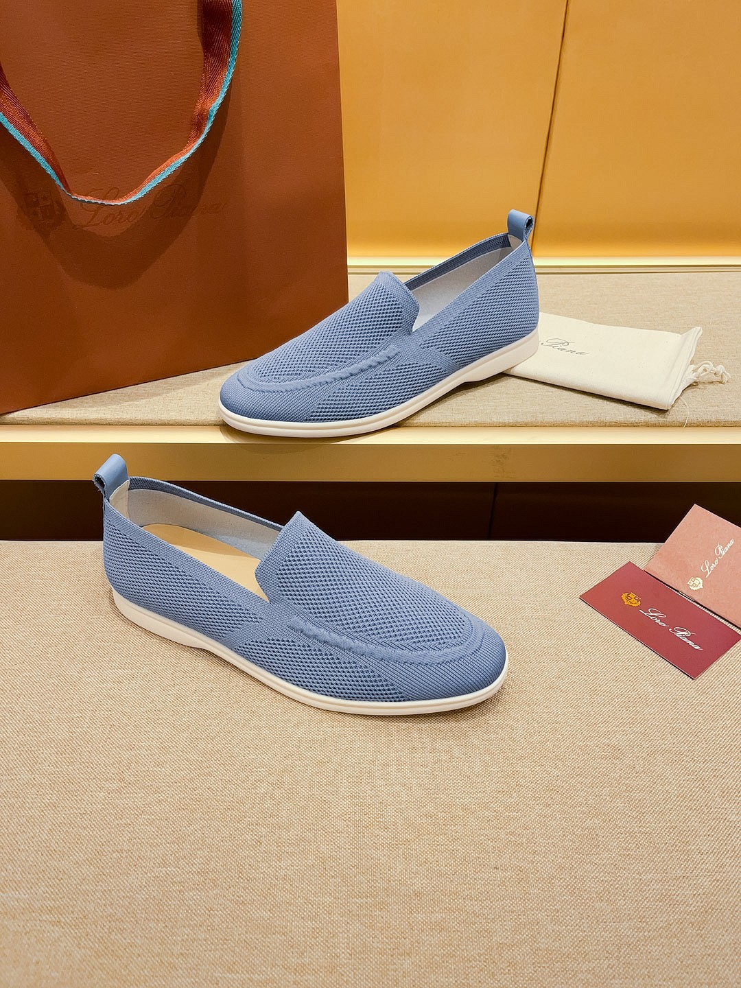 Precio de fábrica:Obtener Loro Piana 2023 Zapatos mocasín nuevo cuenta con una parte superior de gam
