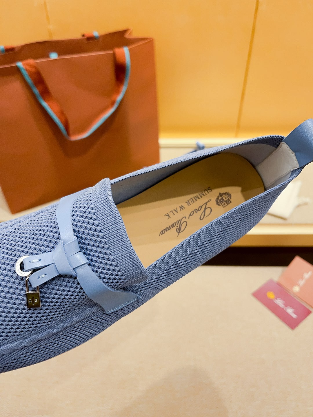 Precio de fábrica:Obtener Loro Piana 2023 Zapatos mocasín nuevo cuenta con una parte superior de gam