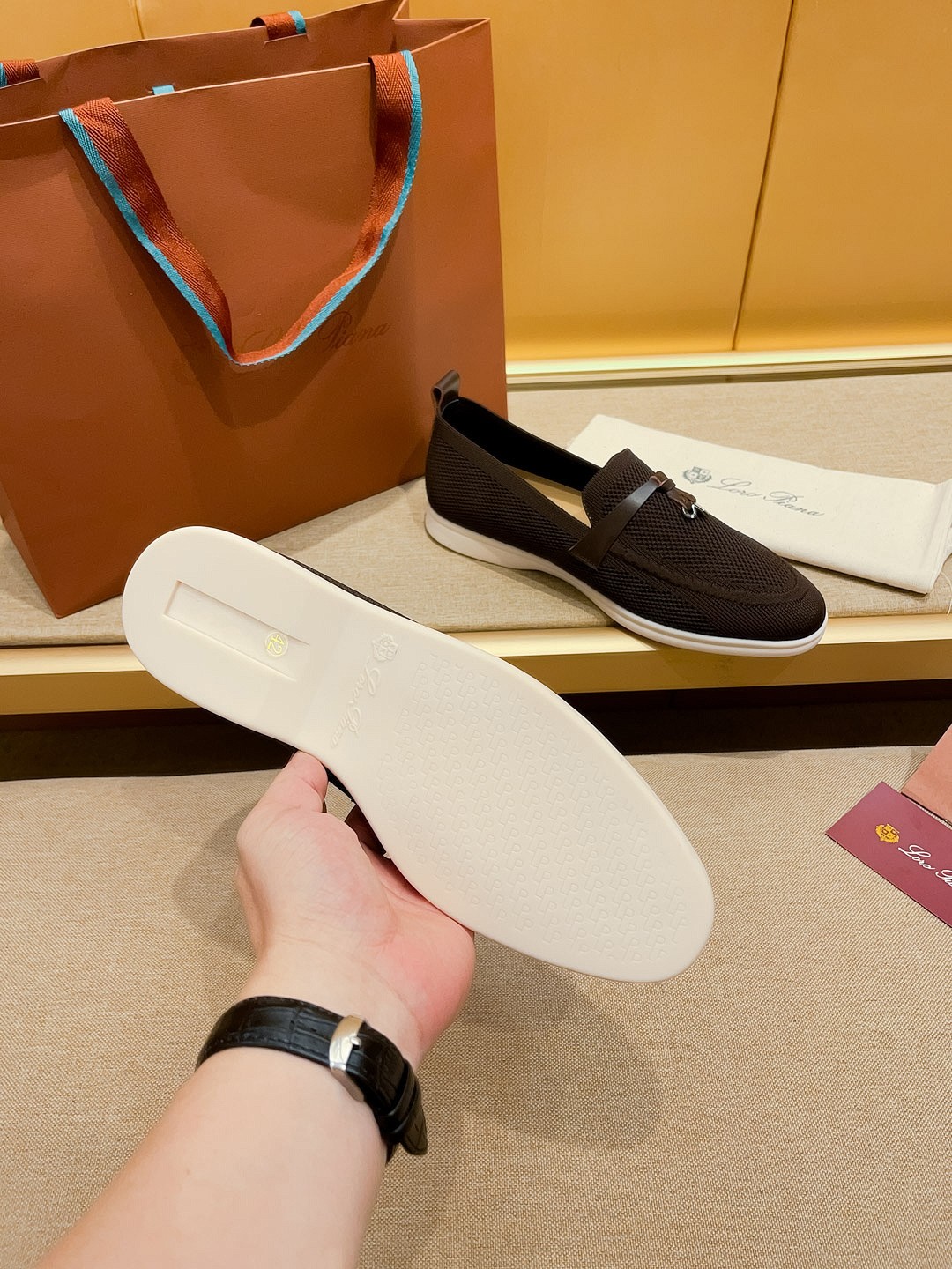 Precio de fábrica:Obtener Loro Piana 2023 Zapatos mocasín nuevo cuenta con una parte superior de gam