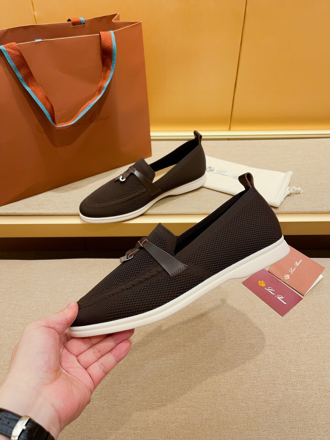 Precio de fábrica:Obtener Loro Piana 2023 Zapatos mocasín nuevo cuenta con una parte superior de gam