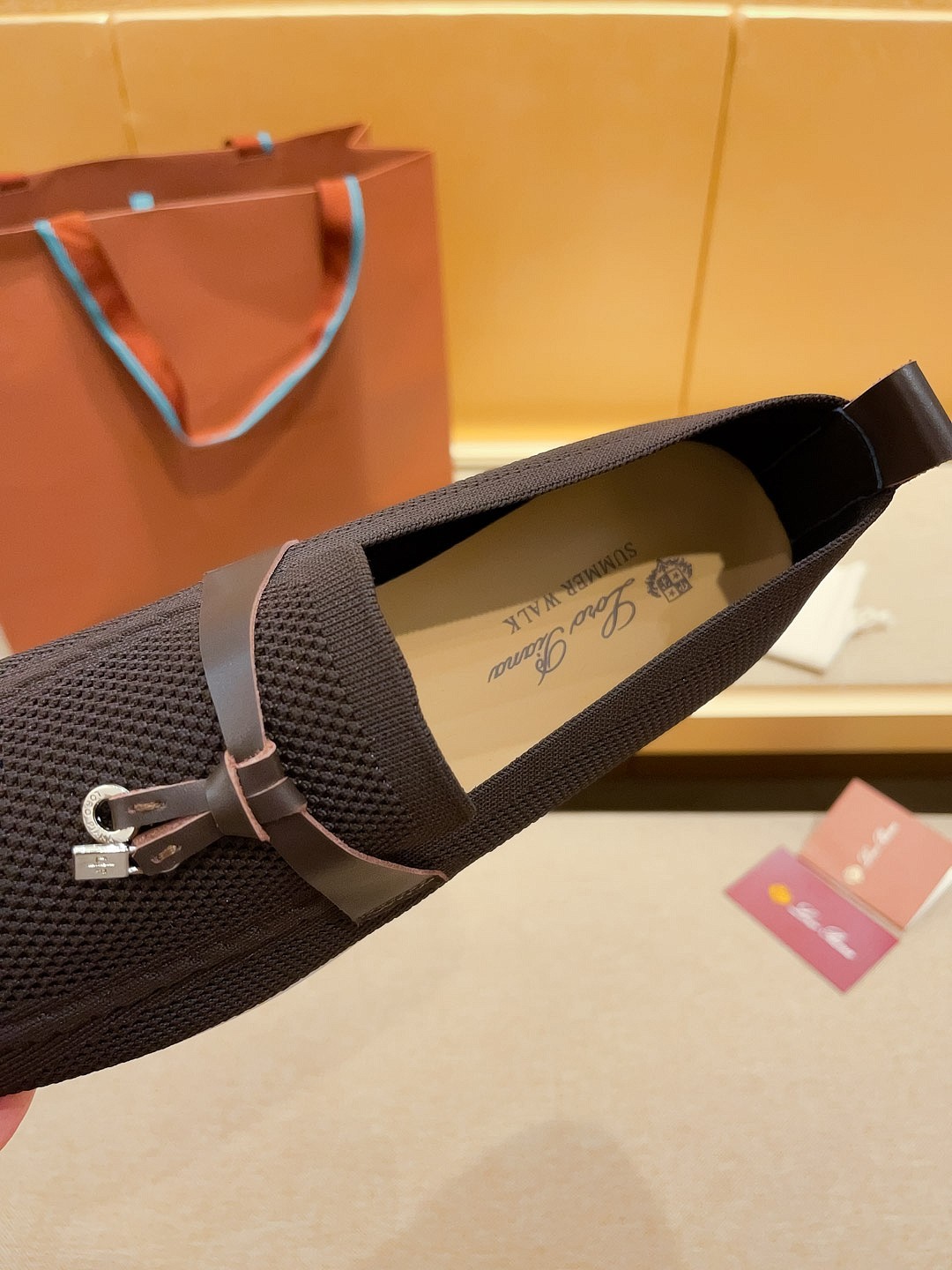Precio de fábrica:Obtener Loro Piana 2023 Zapatos mocasín nuevo cuenta con una parte superior de gam